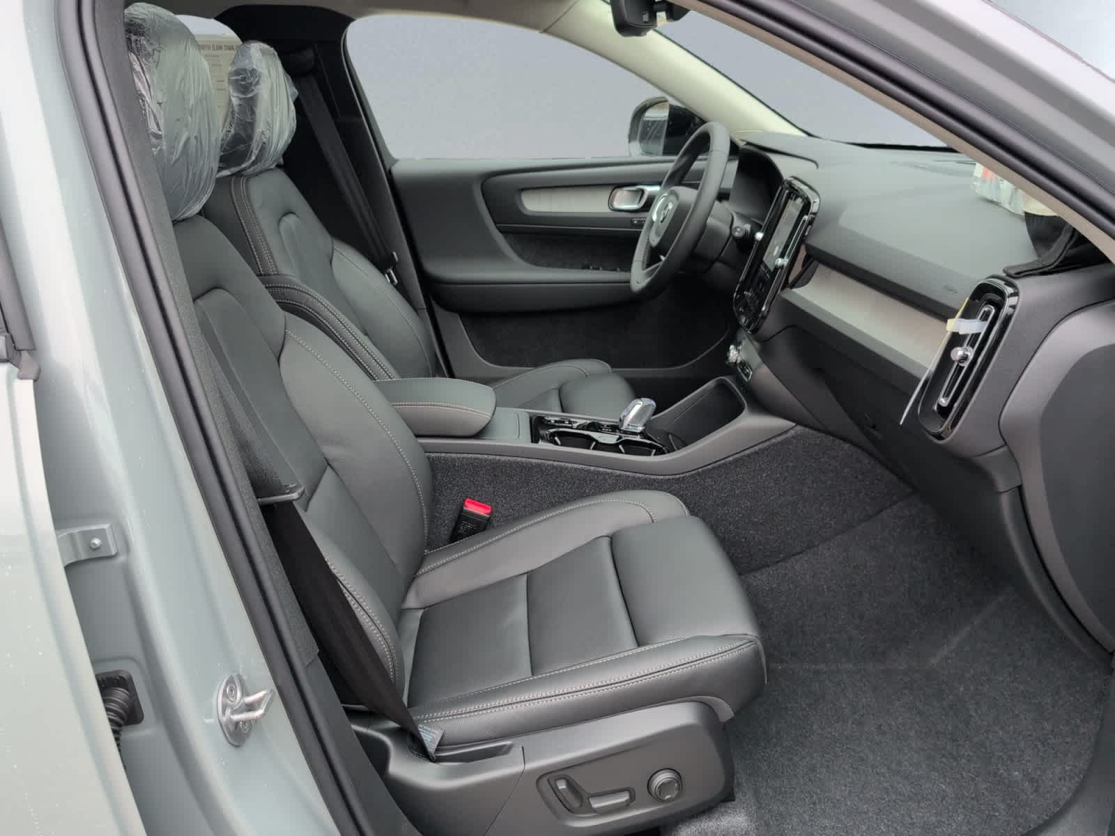 new 2026 Volvo XC40 car, priced at $53,525