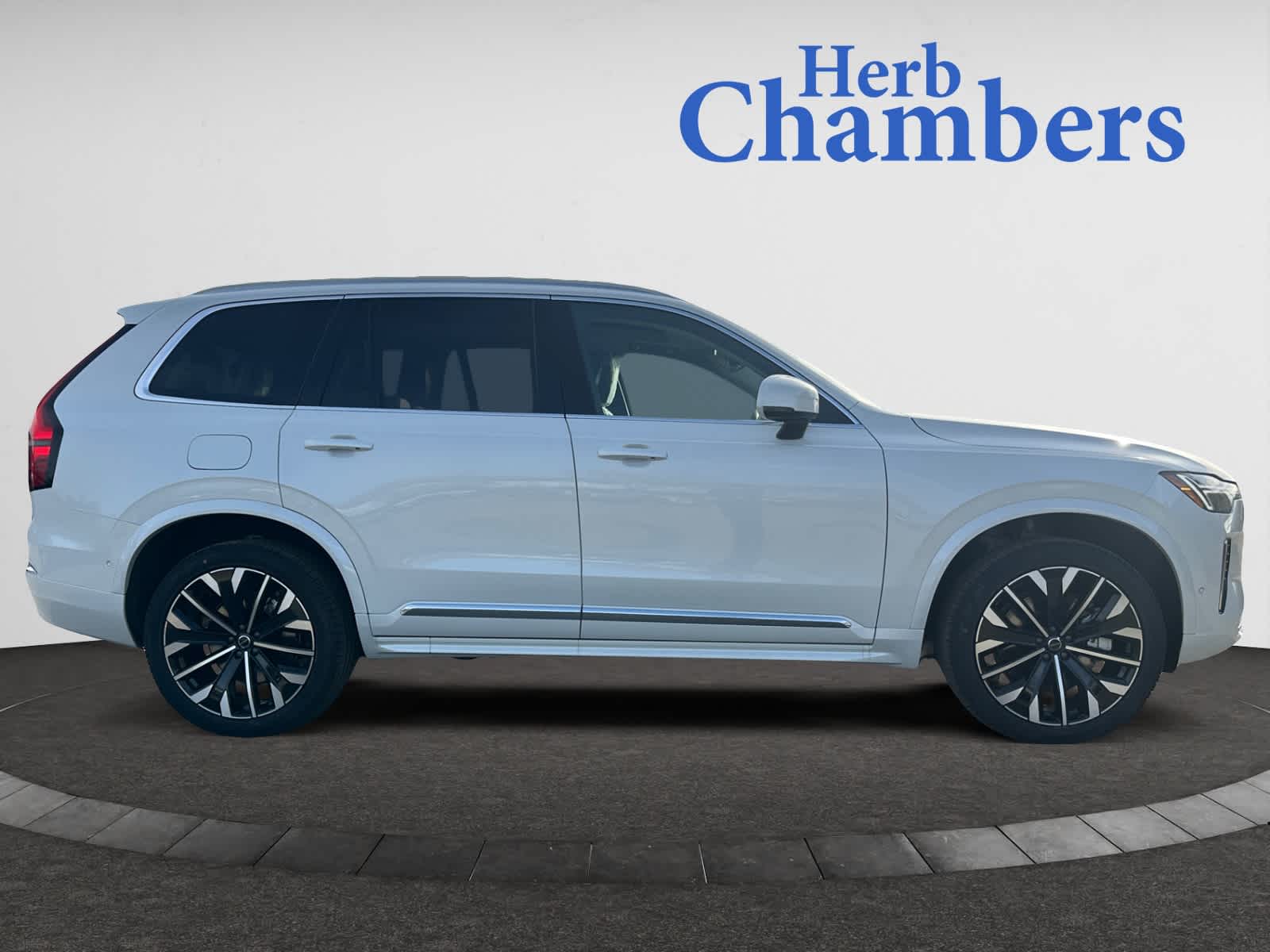 new 2025 Volvo XC90 plug-in hybrid car, priced at $81,995