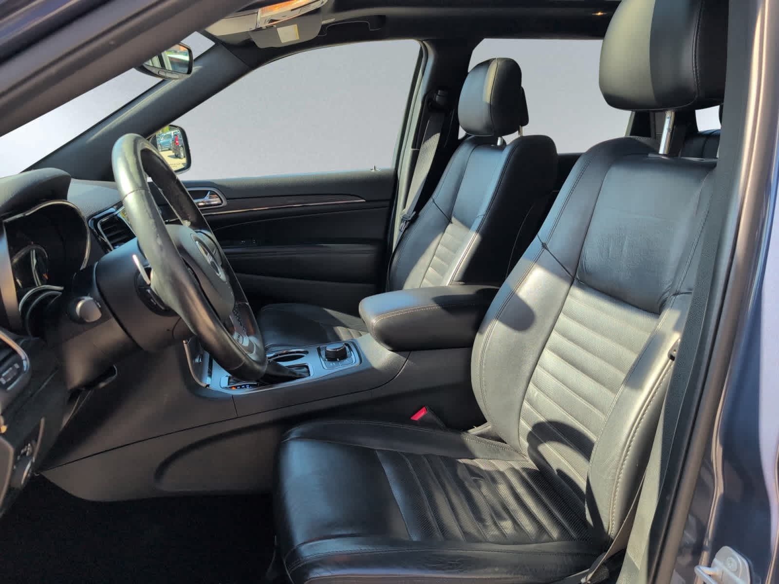 used 2020 Jeep Grand Cherokee car, priced at $23,998