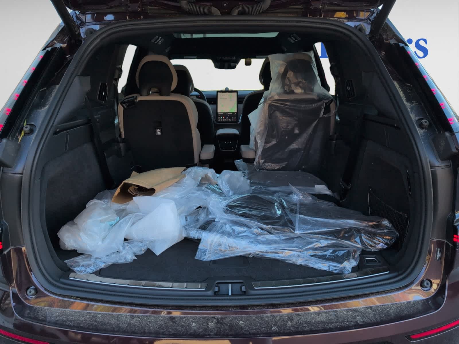 new 2025 Volvo EX90 car, priced at $95,140