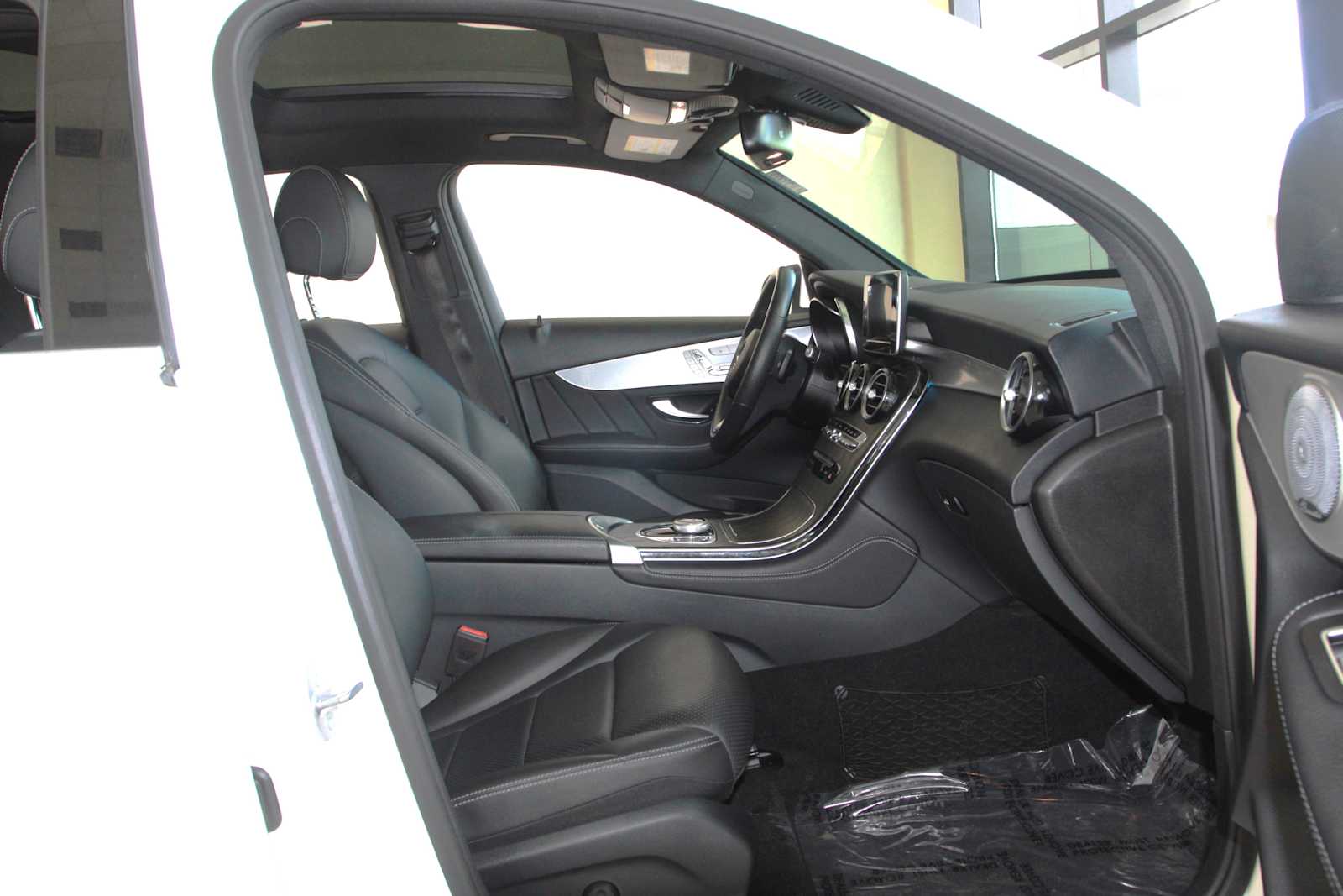 used 2019 Mercedes-Benz GLC 300 car, priced at $24,998