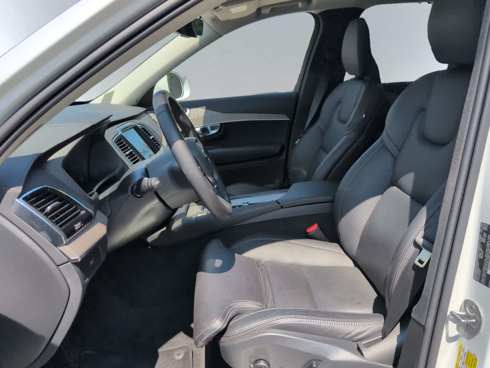 used 2024 Volvo XC90 B6 A7 ULT car, priced at $57,998