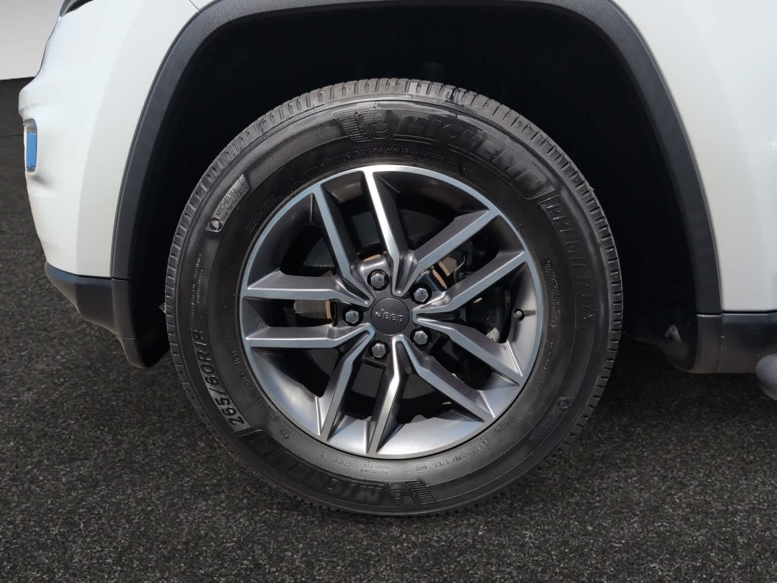 used 2021 Jeep Grand Cherokee car, priced at $28,998