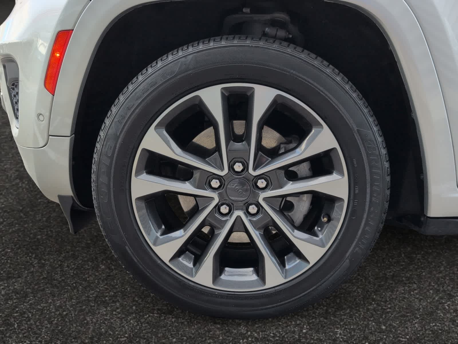 used 2023 Jeep Grand Cherokee car, priced at $41,998