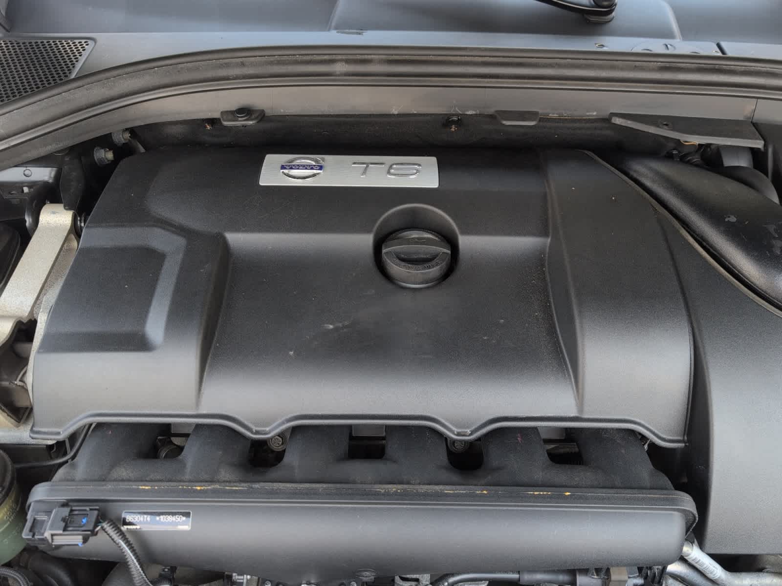 used 2015 Volvo XC60 car, priced at $14,498