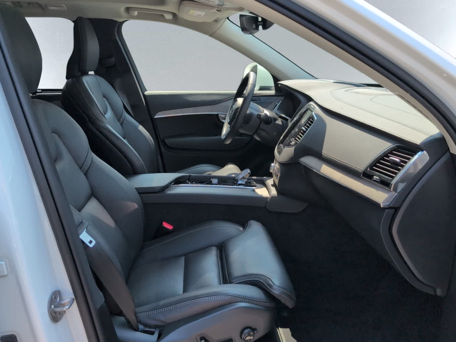 used 2024 Volvo XC90 B6 A7 ULT car, priced at $57,998