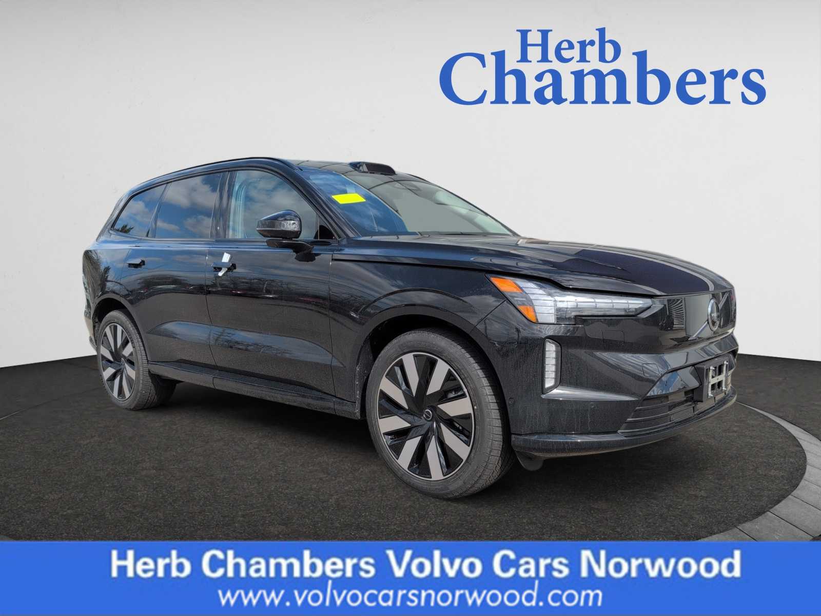 new 2025 Volvo EX90 car, priced at $85,640