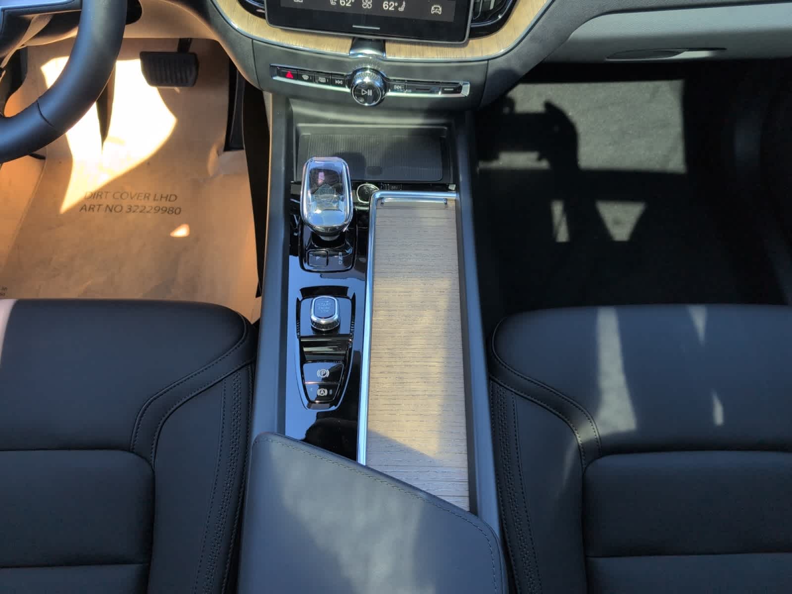 new 2026 Volvo XC60 car, priced at $57,985