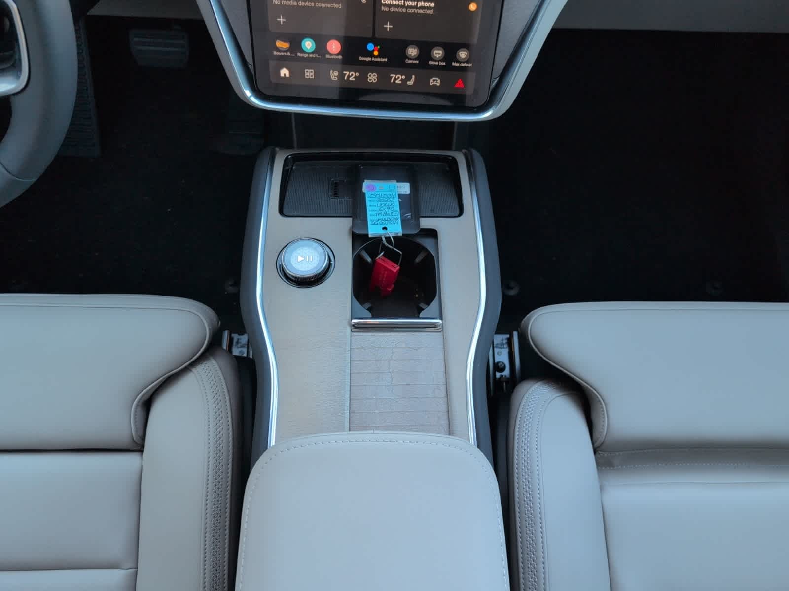 new 2025 Volvo EX90 car, priced at $95,140