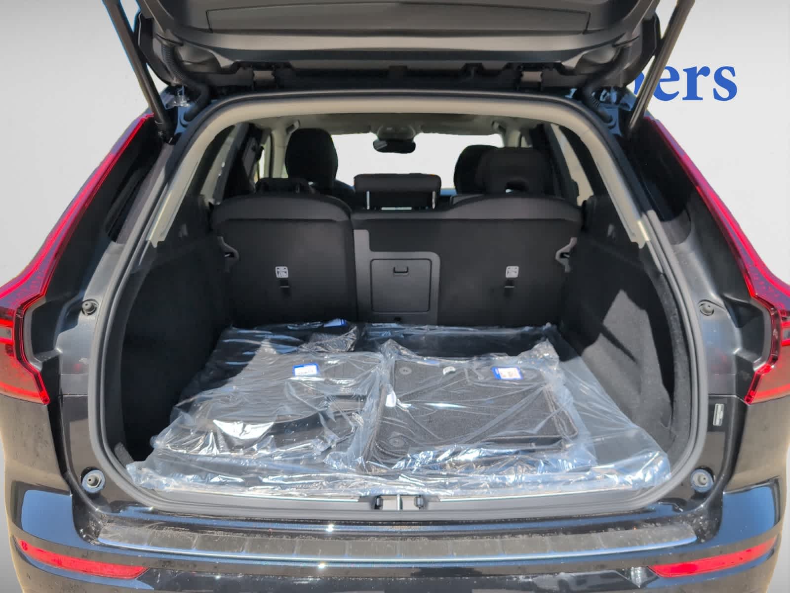 new 2026 Volvo XC60 car, priced at $57,985