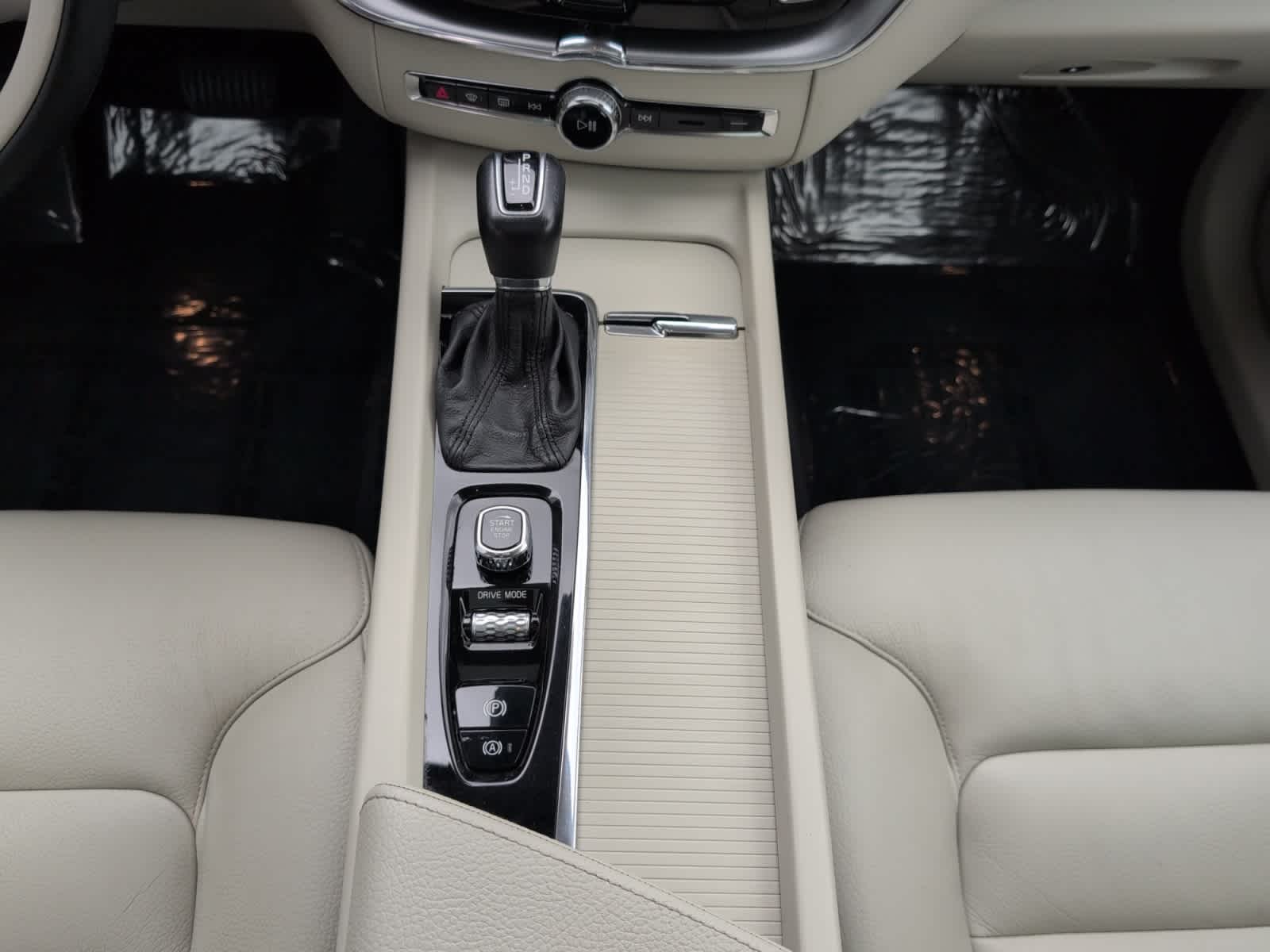 used 2019 Volvo XC60 car, priced at $20,998
