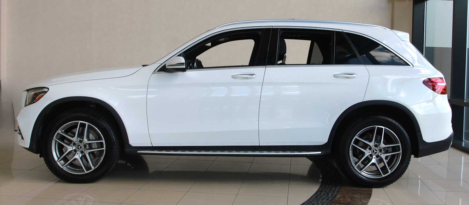 used 2019 Mercedes-Benz GLC 300 car, priced at $24,998