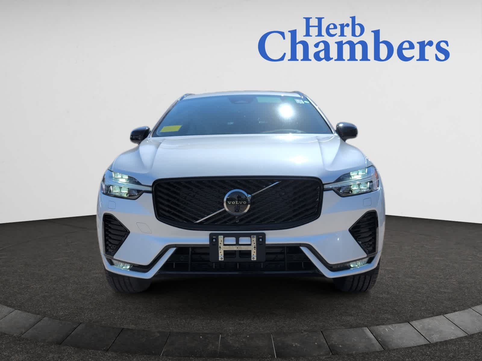 new 2026 Volvo XC60 car, priced at $57,575
