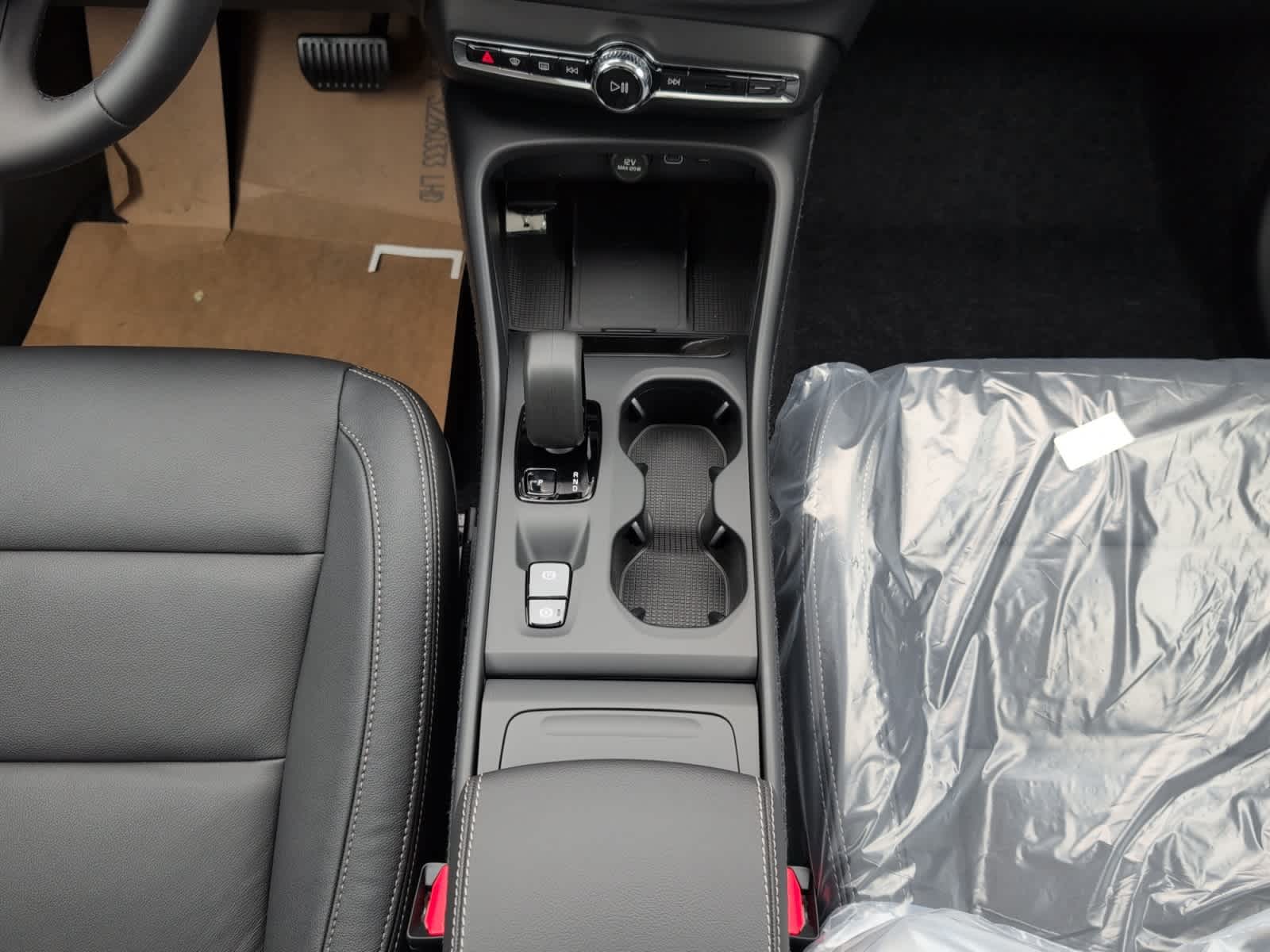 new 2026 Volvo XC40 car, priced at $48,000