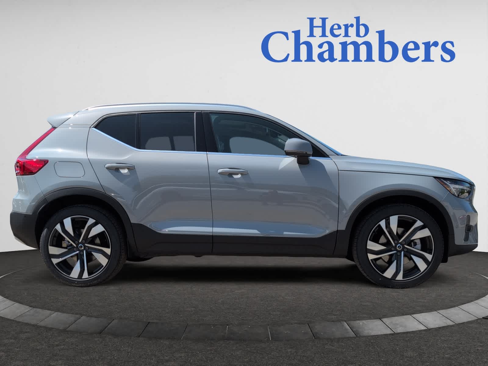 new 2025 Volvo XC40 car, priced at $49,810