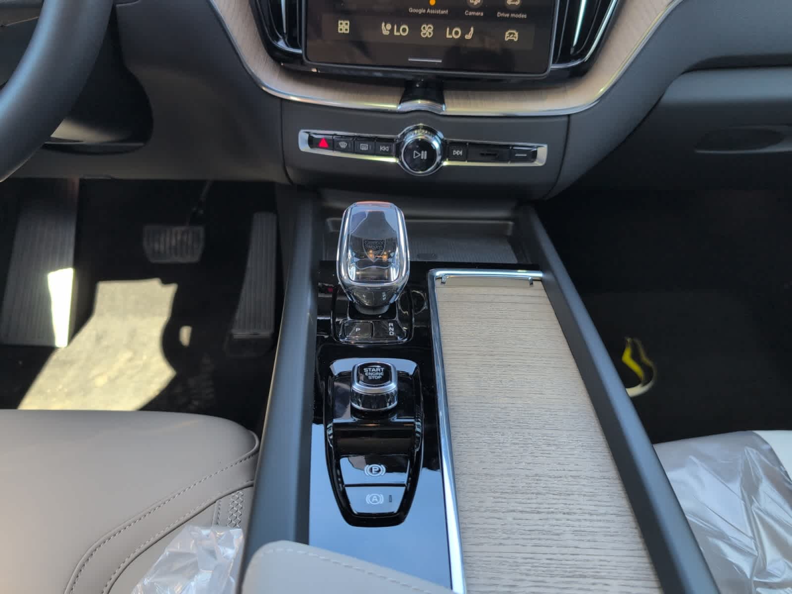 new 2026 Volvo XC60 car, priced at $57,575