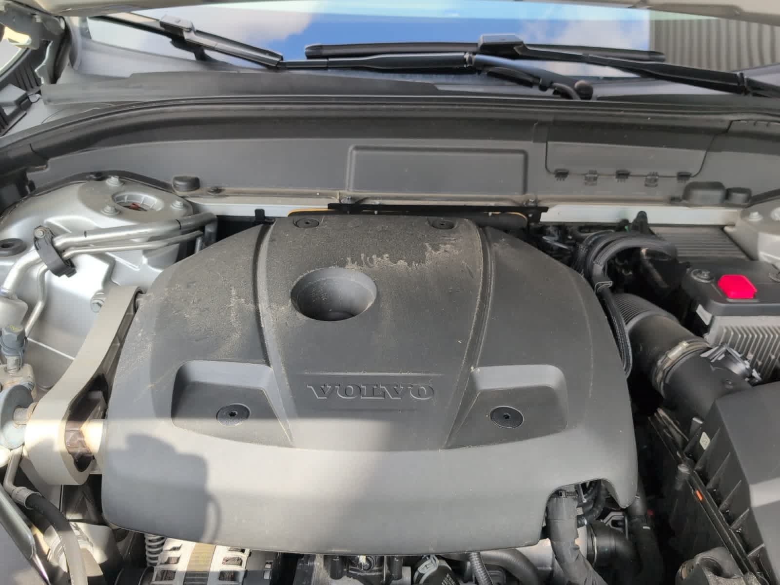 used 2021 Volvo XC60 car, priced at $27,498