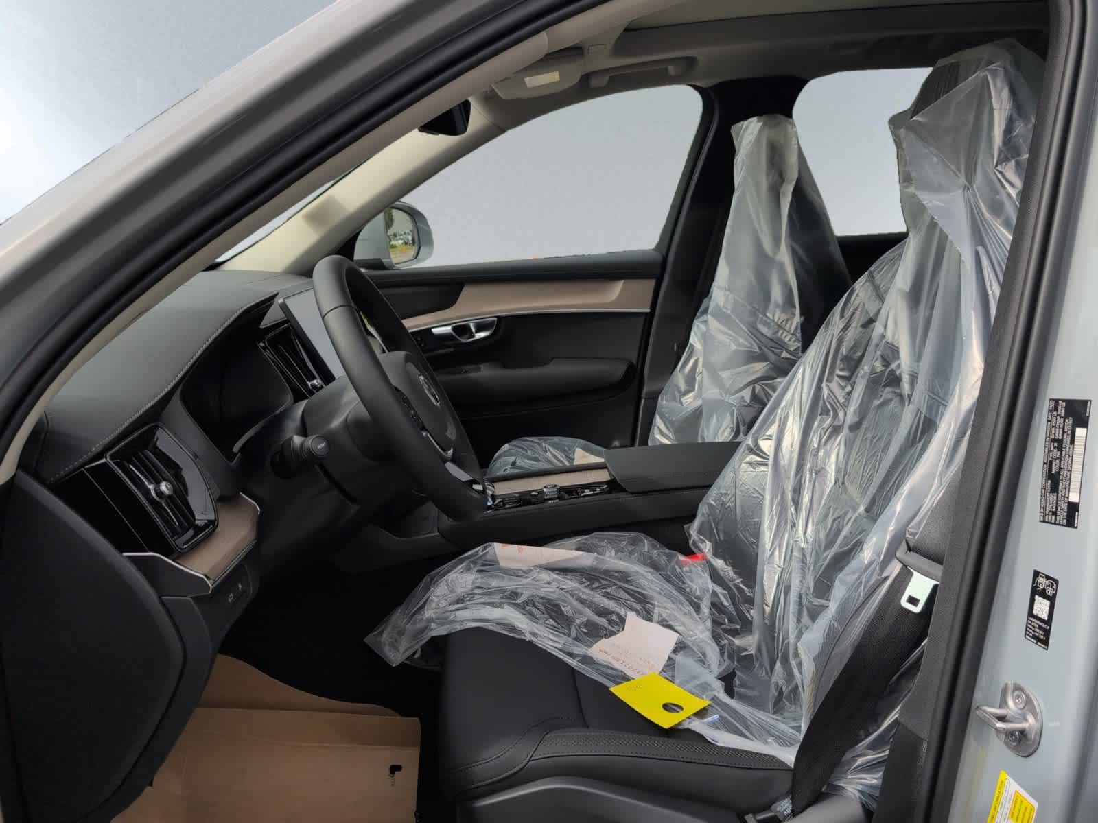 new 2026 Volvo XC90 plug-in hybrid car, priced at $81,875