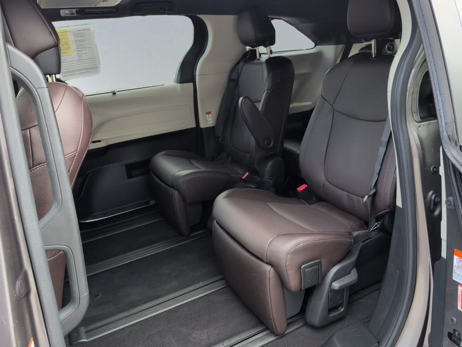 used 2022 Toyota Sienna car, priced at $45,498