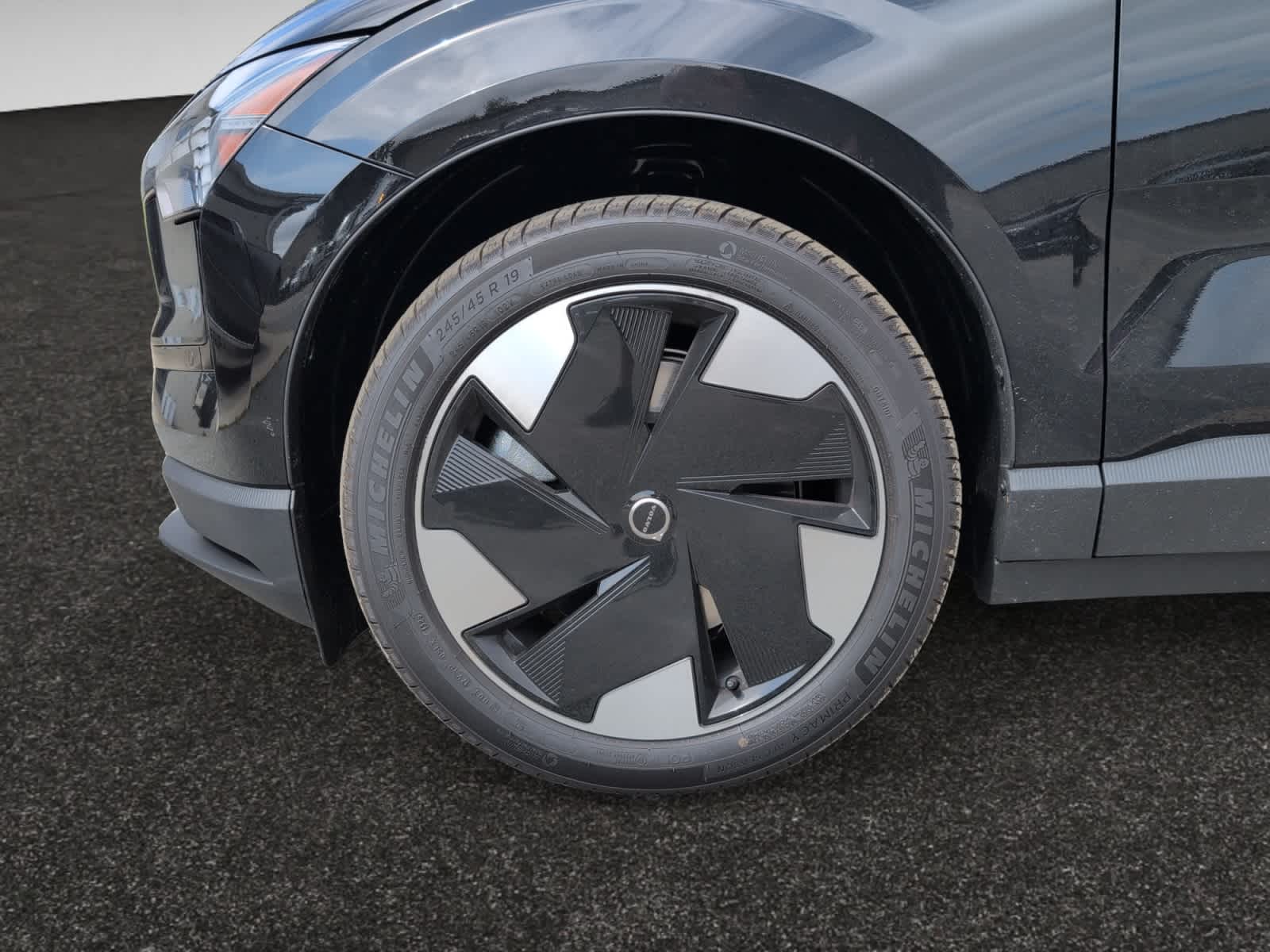 new 2025 Volvo EX30 car, priced at $47,380