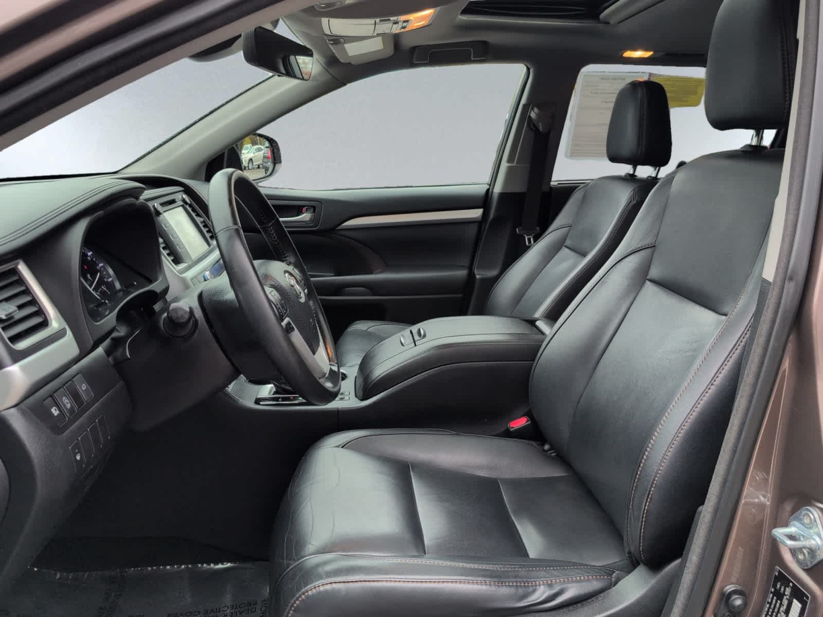 used 2017 Toyota Highlander car, priced at $18,998