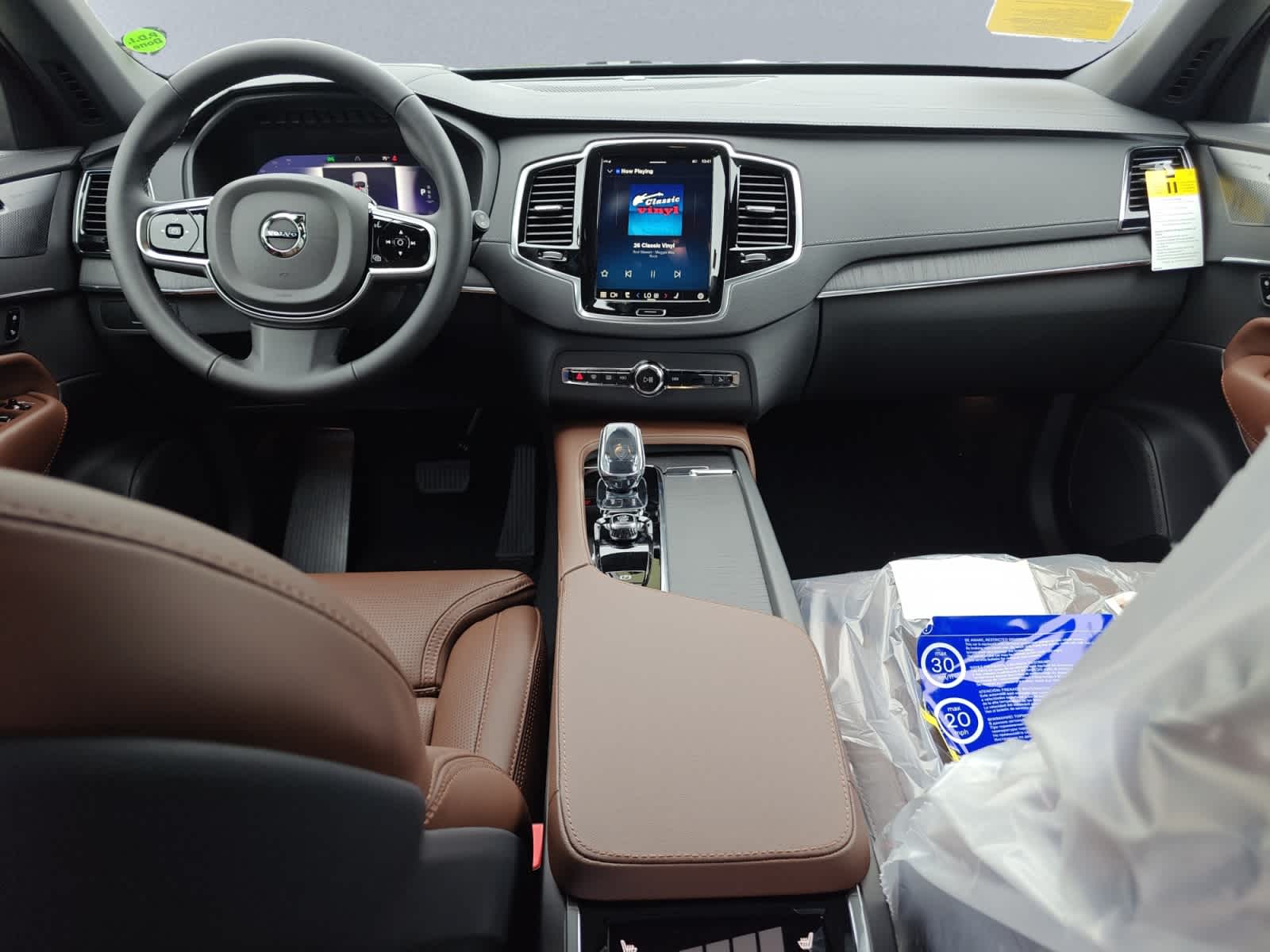 new 2025 Volvo XC90 car, priced at $72,655