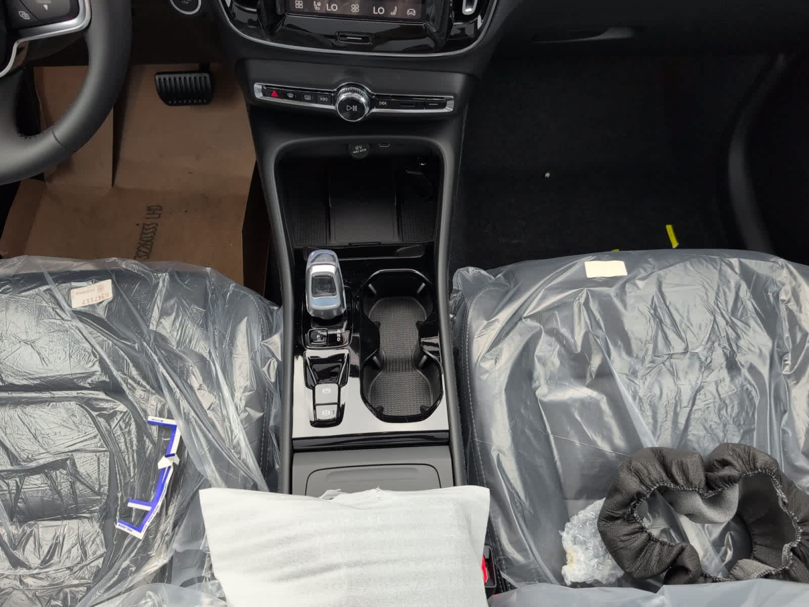 new 2026 Volvo XC40 car, priced at $50,150