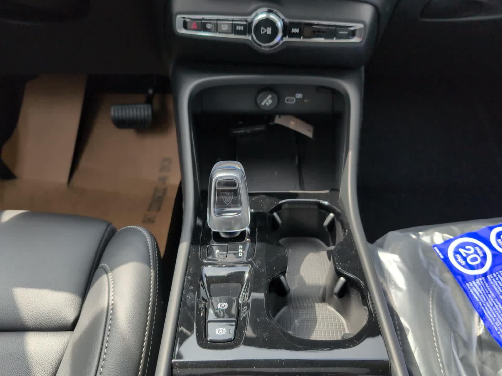 new 2026 Volvo XC40 car, priced at $50,150