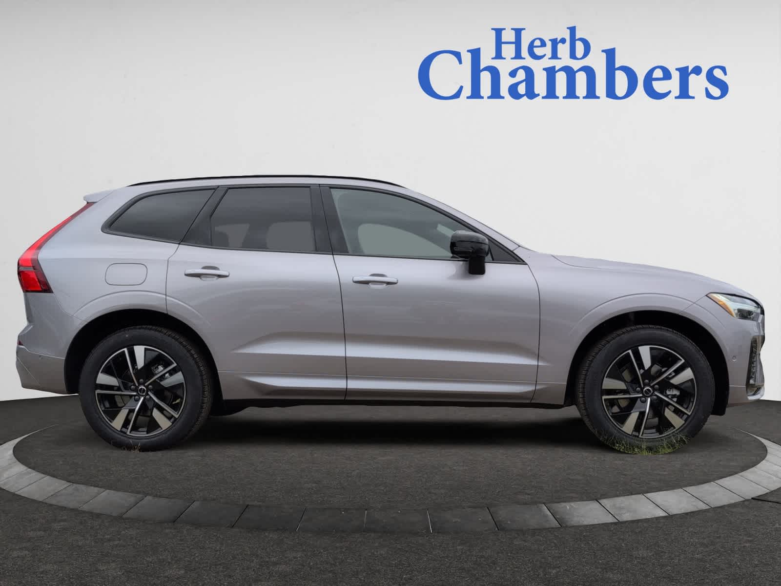 new 2026 Volvo XC60 car, priced at $58,360