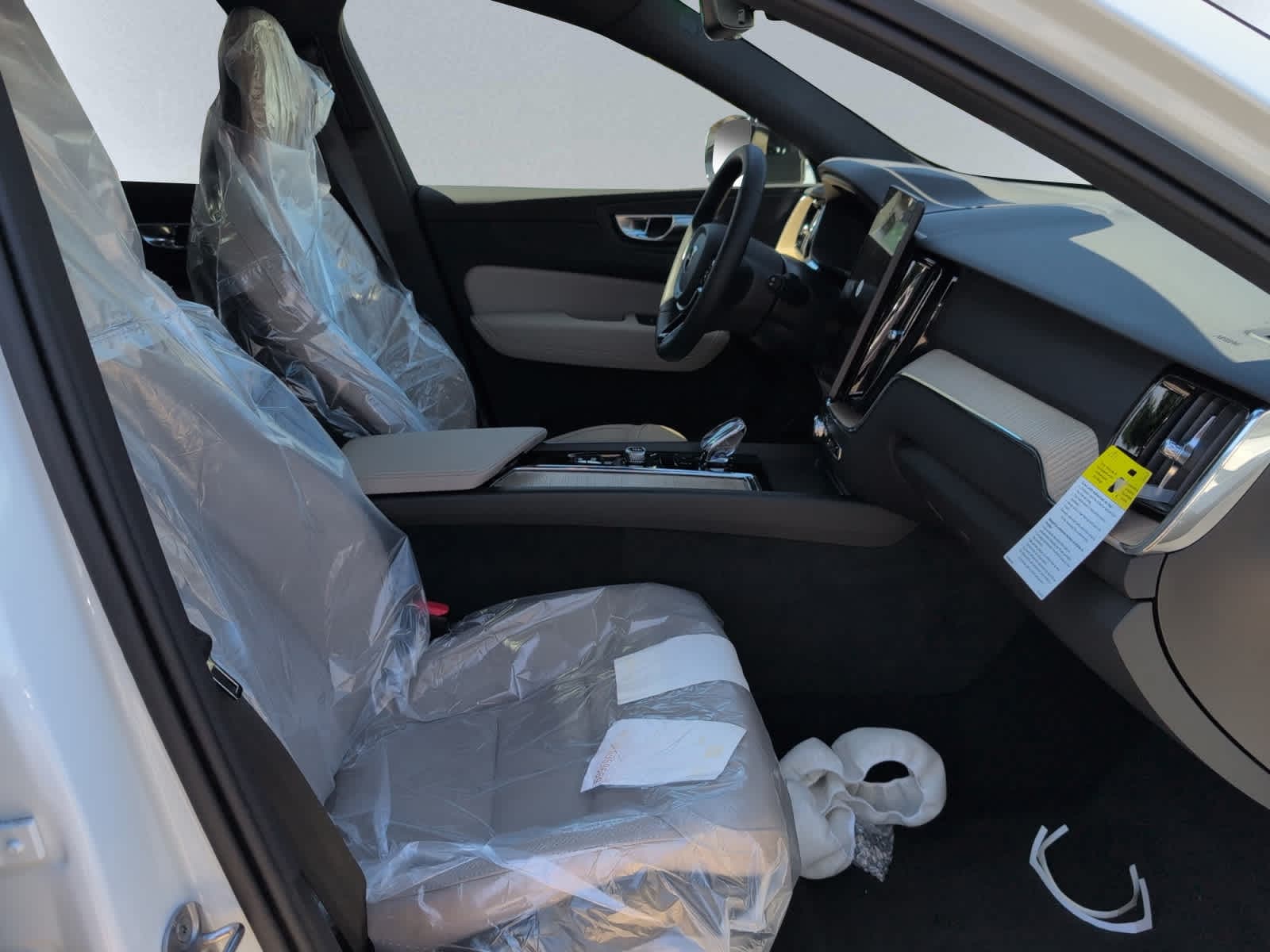 new 2026 Volvo XC60 car, priced at $57,575