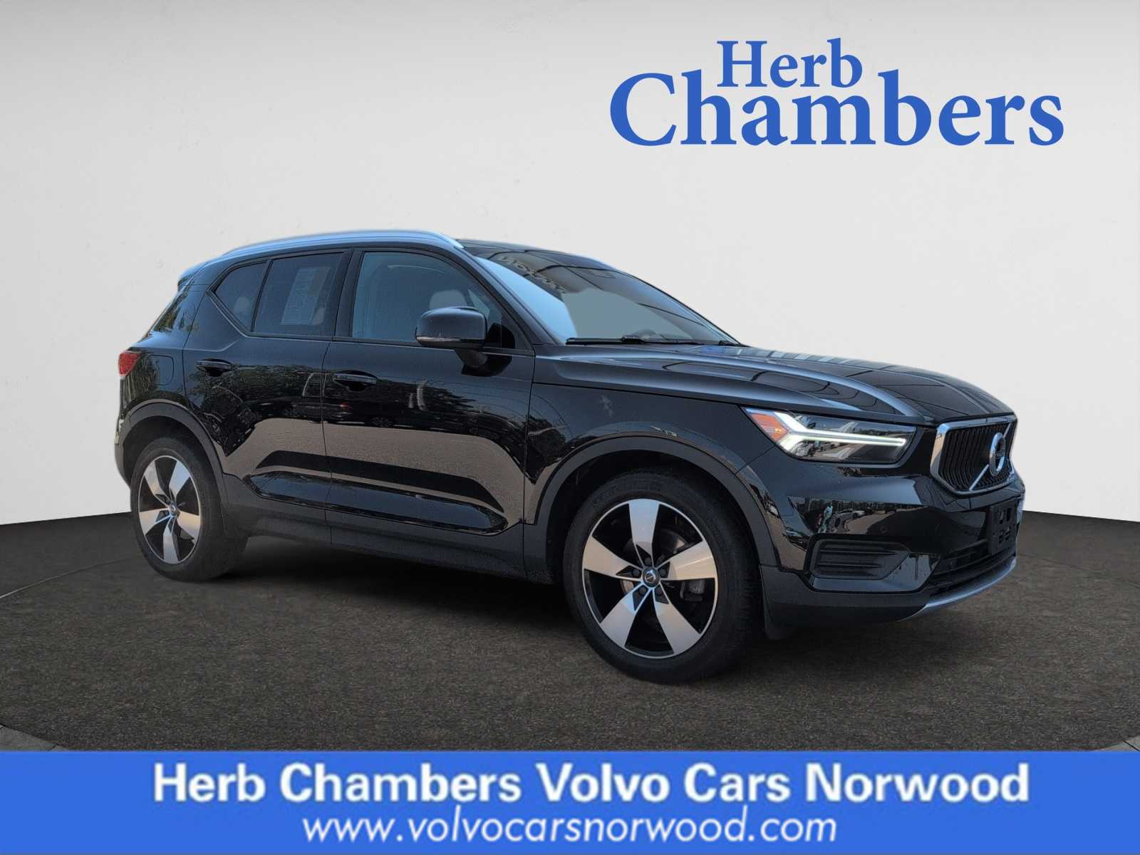 used 2020 Volvo XC40 car, priced at $24,998