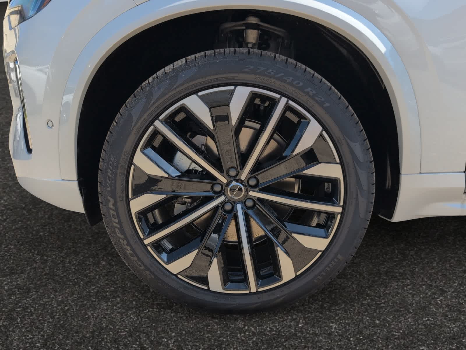 new 2025 Volvo XC90 car, priced at $69,155
