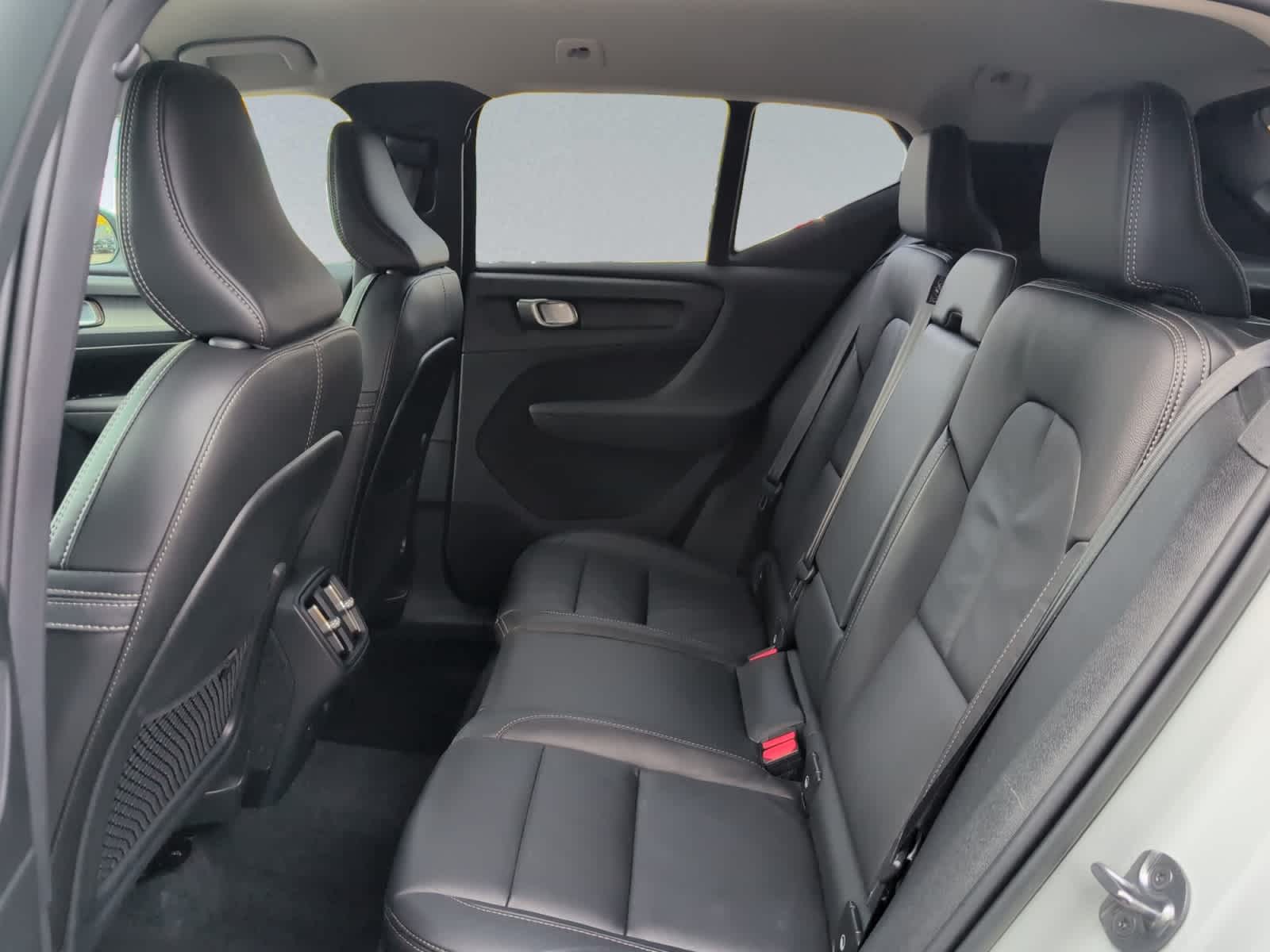 used 2023 Volvo XC40 car, priced at $26,998