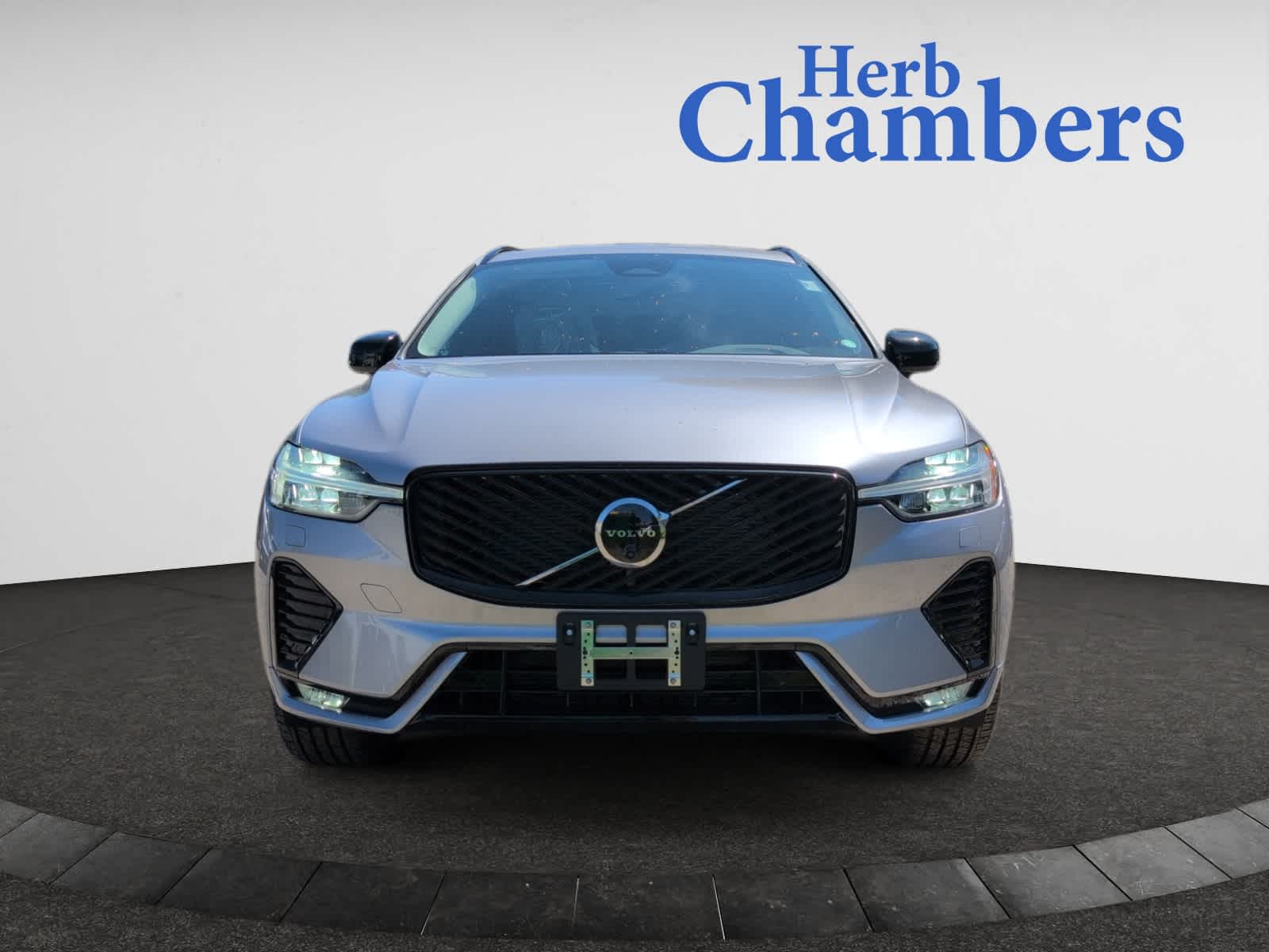 new 2026 Volvo XC60 car, priced at $57,985