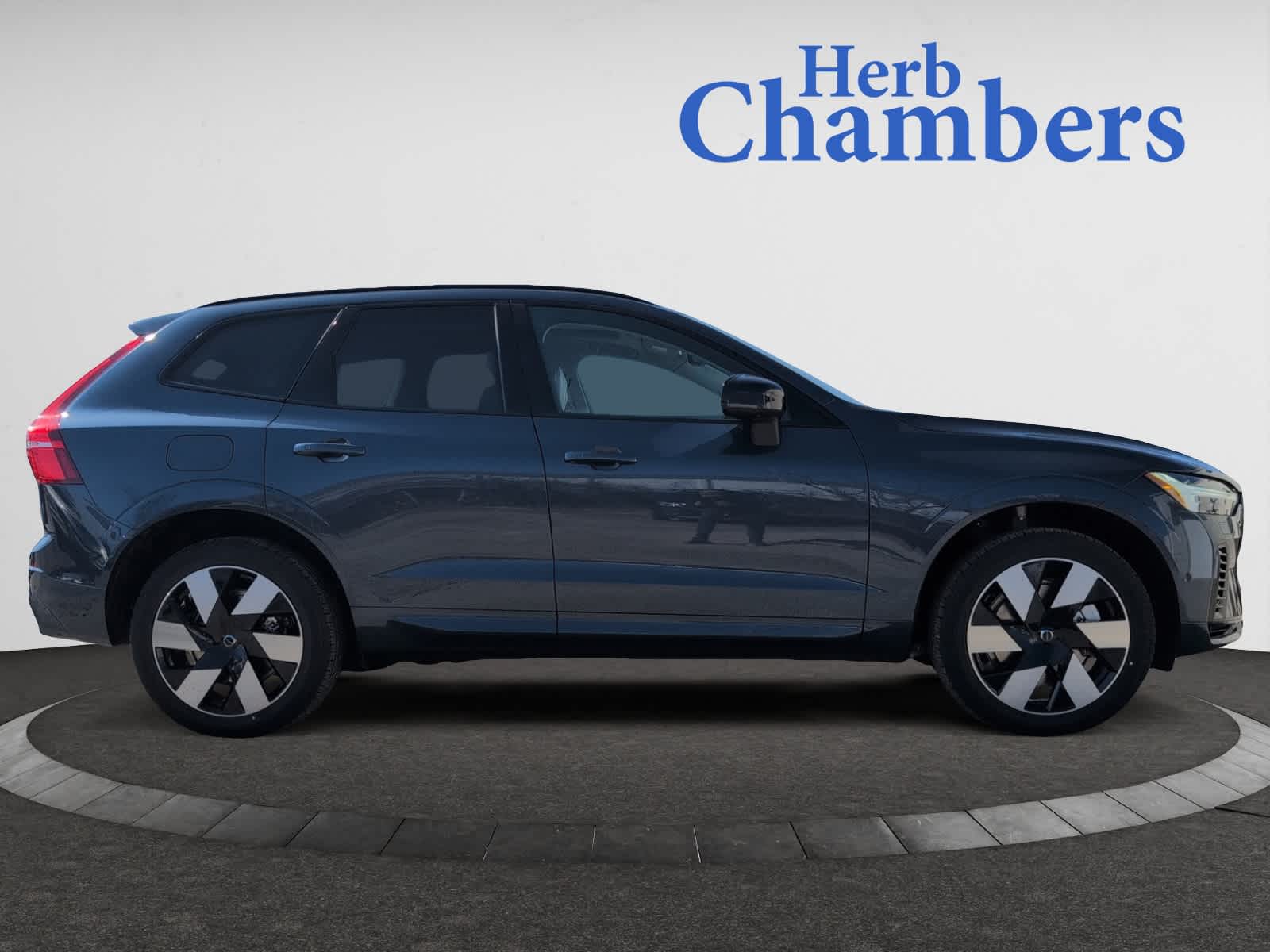 used 2025 Volvo XC60 plug-in hybrid car, priced at $54,998
