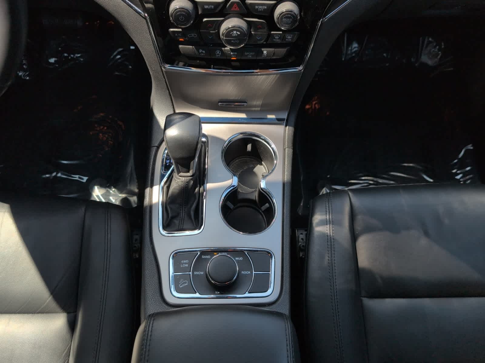 used 2021 Jeep Grand Cherokee car, priced at $28,998