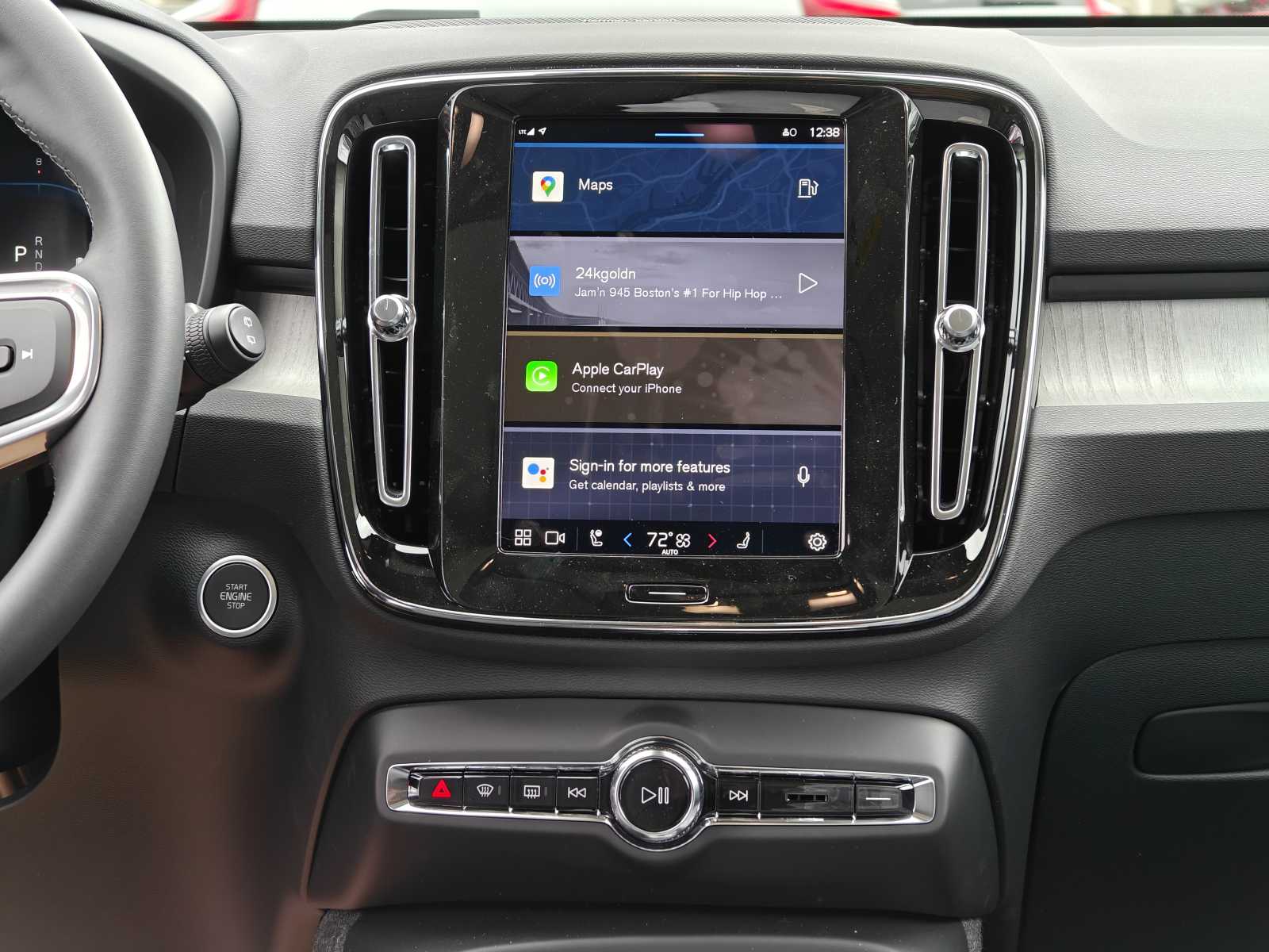 used 2024 Volvo XC40 B5 A ULT car, priced at $43,998