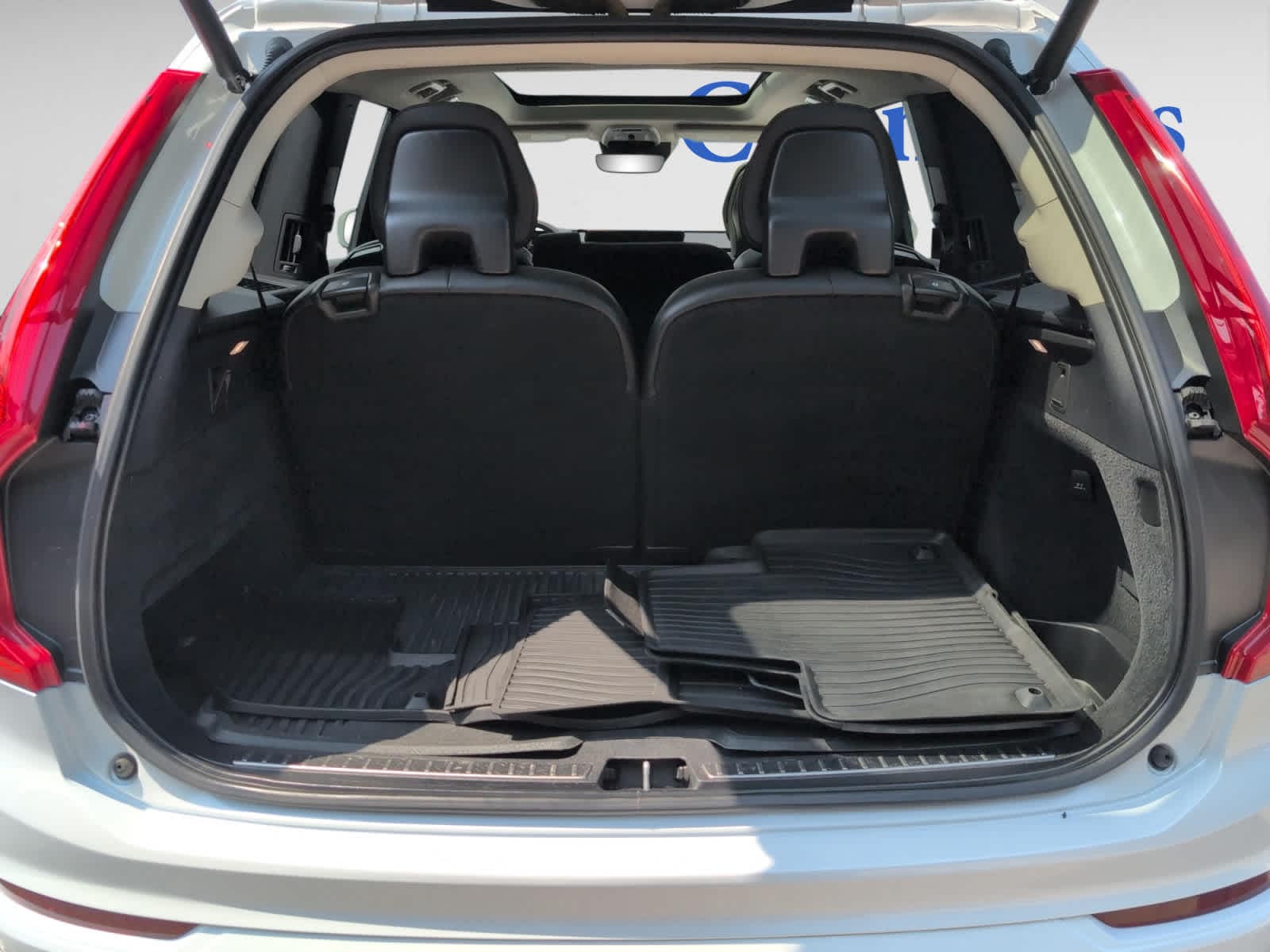 used 2022 Volvo XC90 car, priced at $42,998