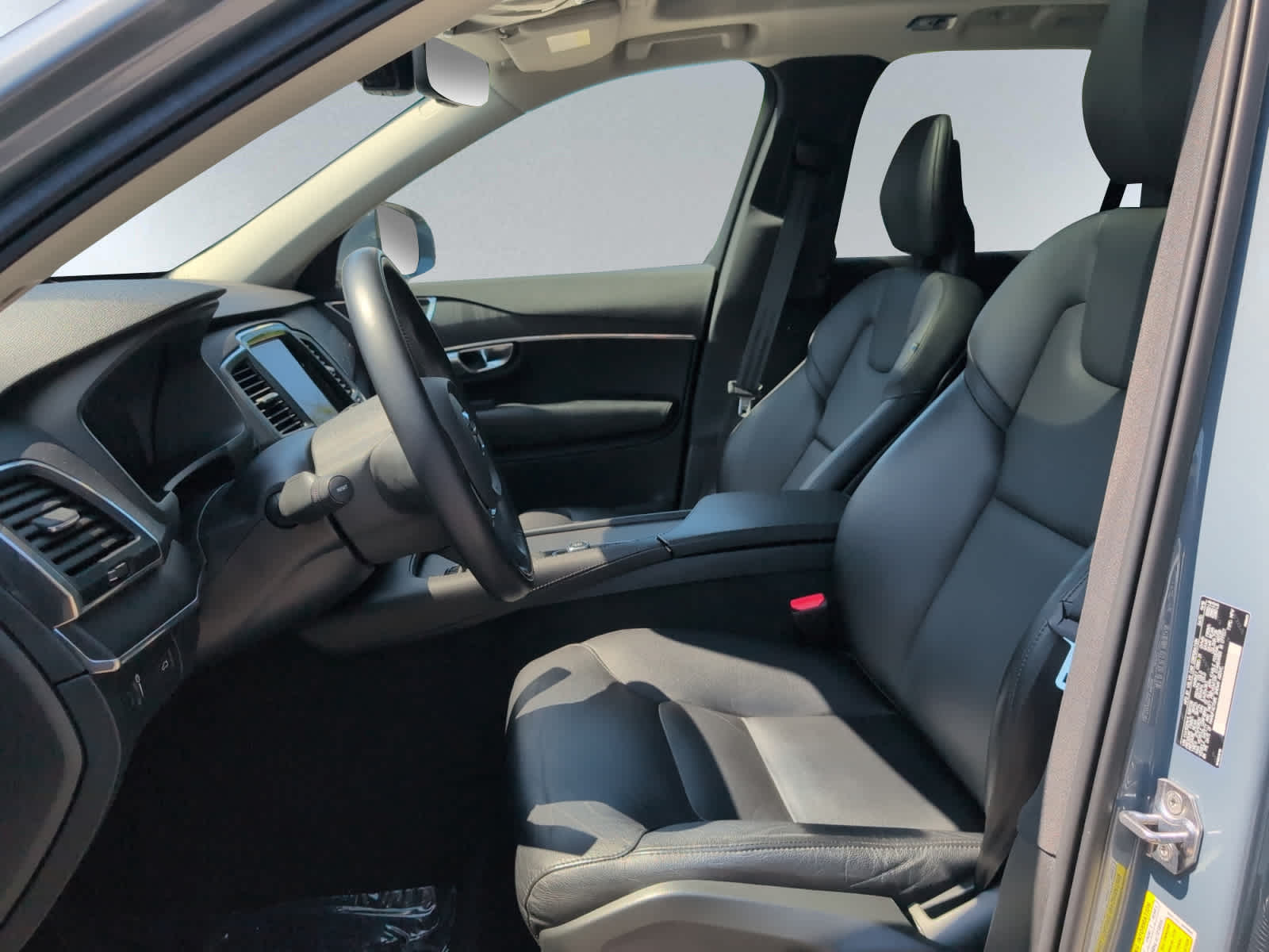 used 2020 Volvo XC90 car, priced at $25,998