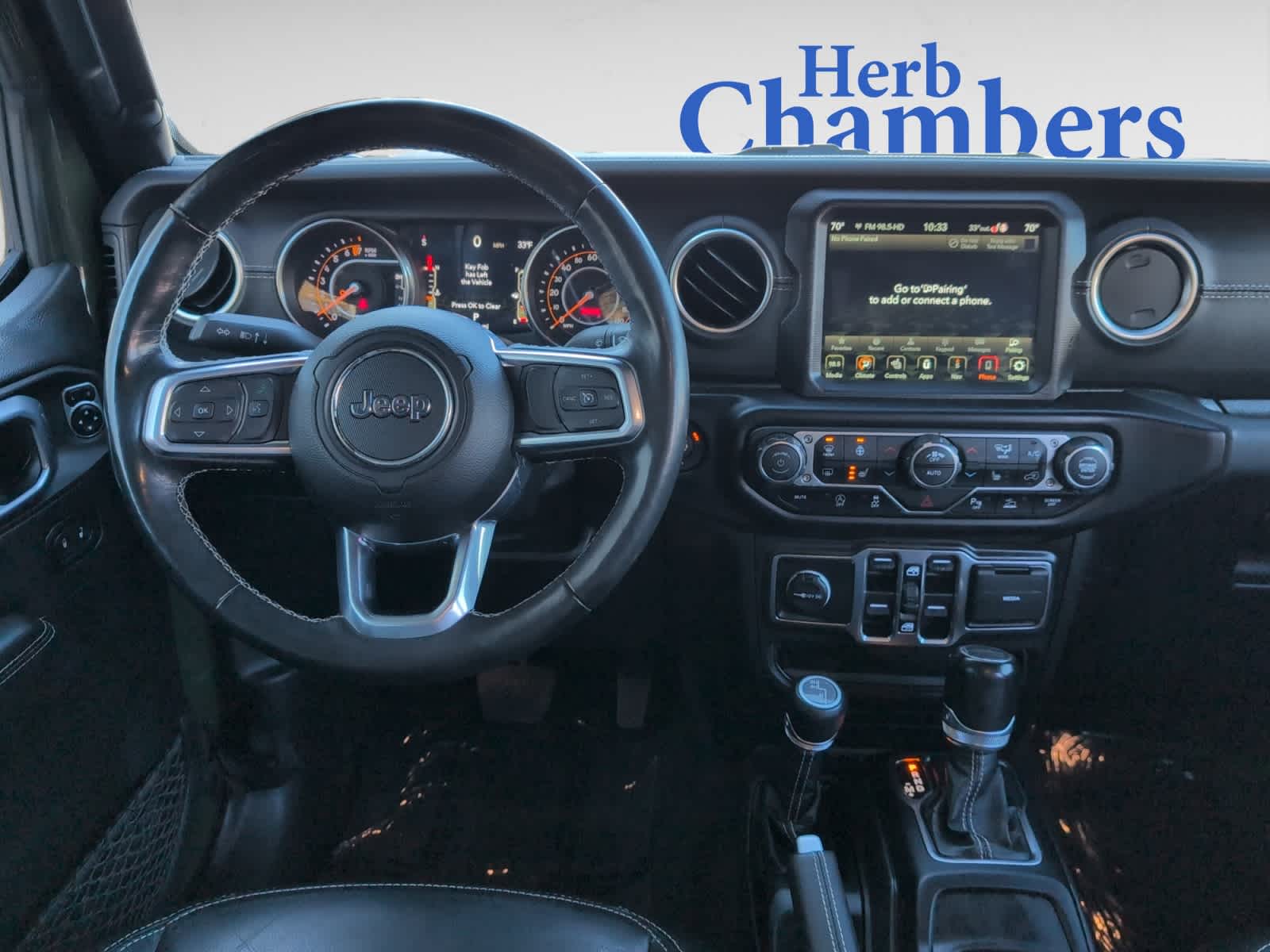 used 2022 Jeep Gladiator car, priced at $26,998