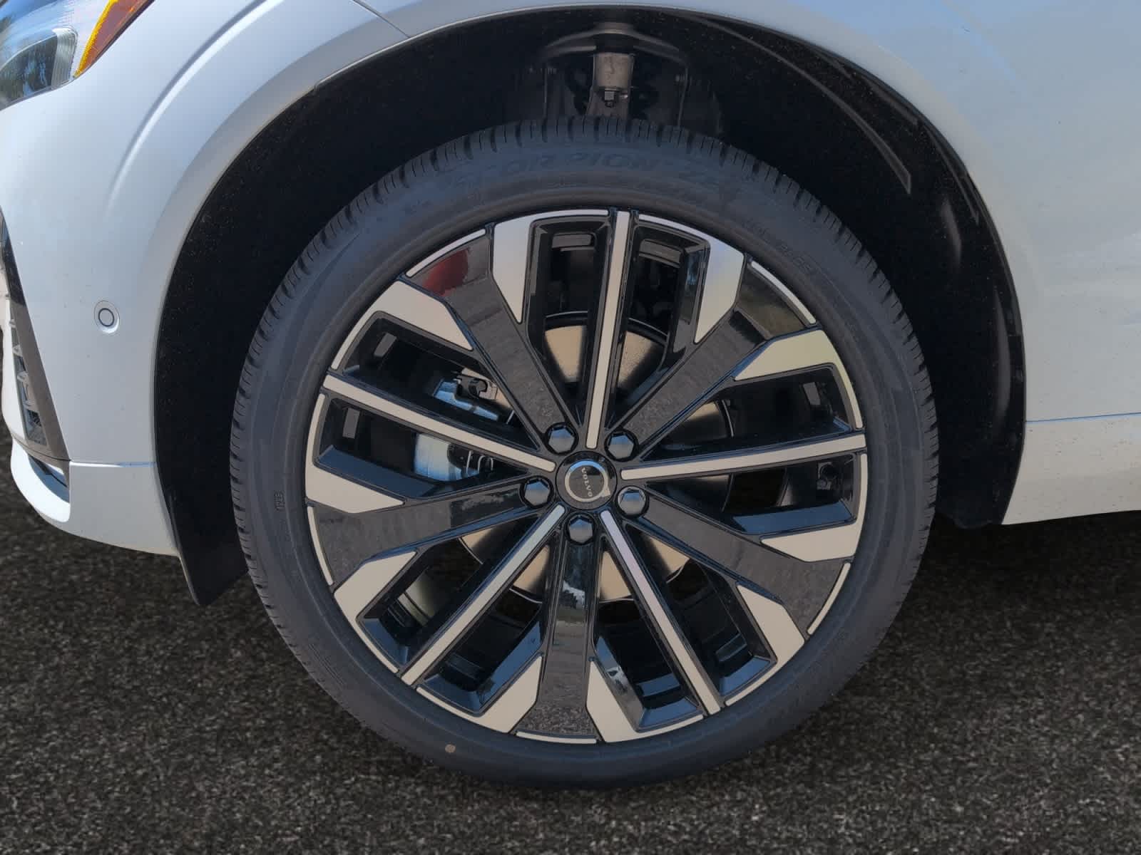 new 2026 Volvo XC60 car, priced at $63,935