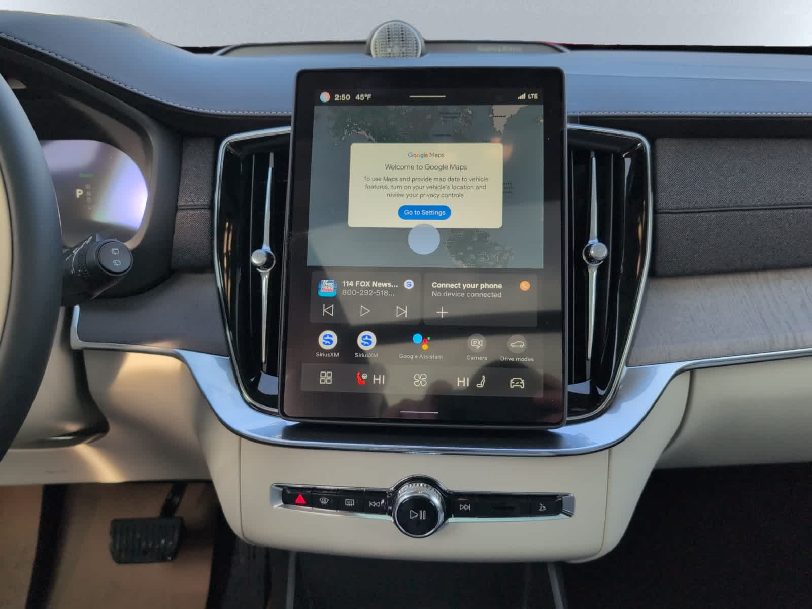 new 2025 Volvo XC90 plug-in hybrid car, priced at $85,695