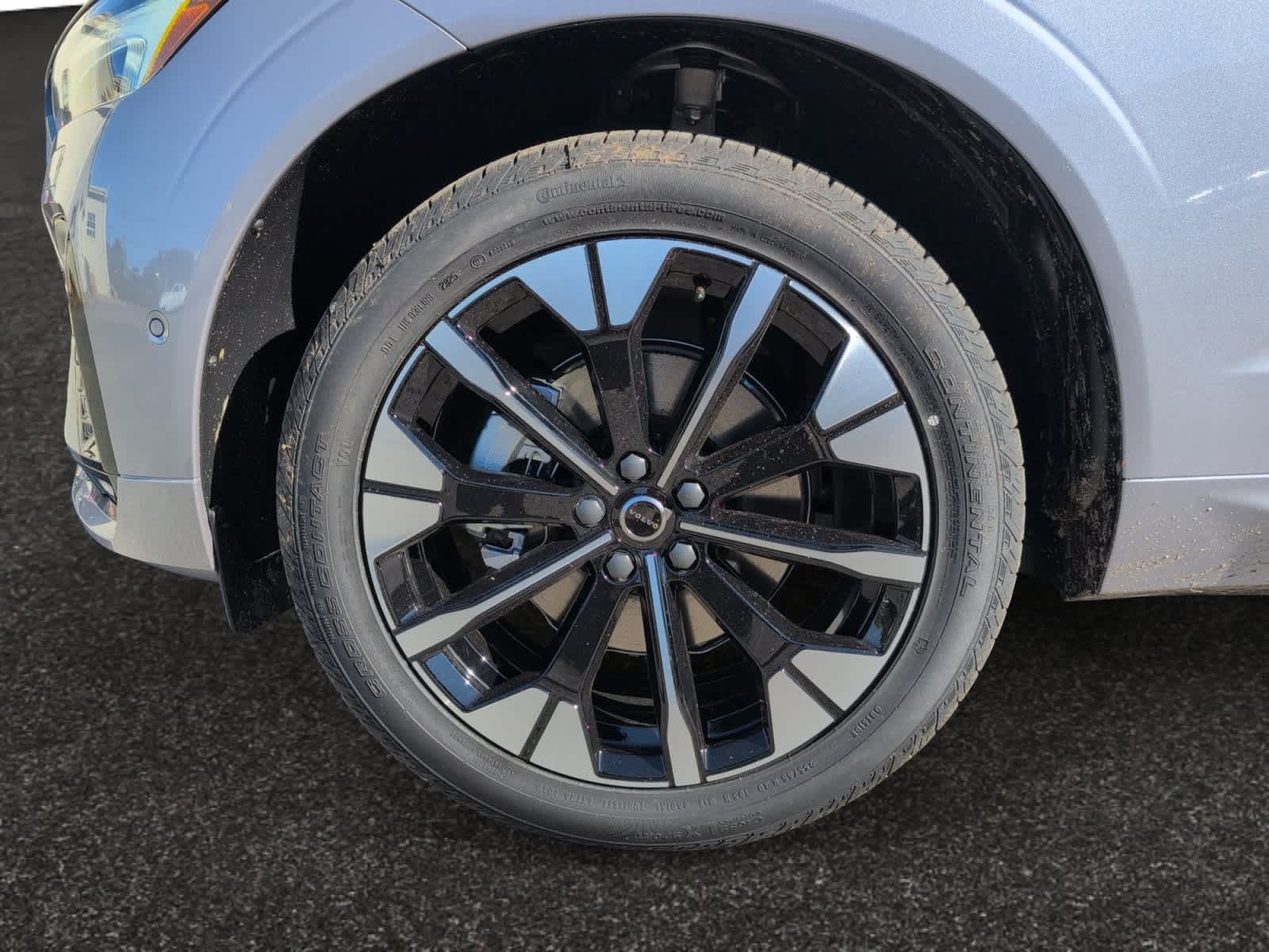 new 2026 Volvo XC60 car, priced at $57,985