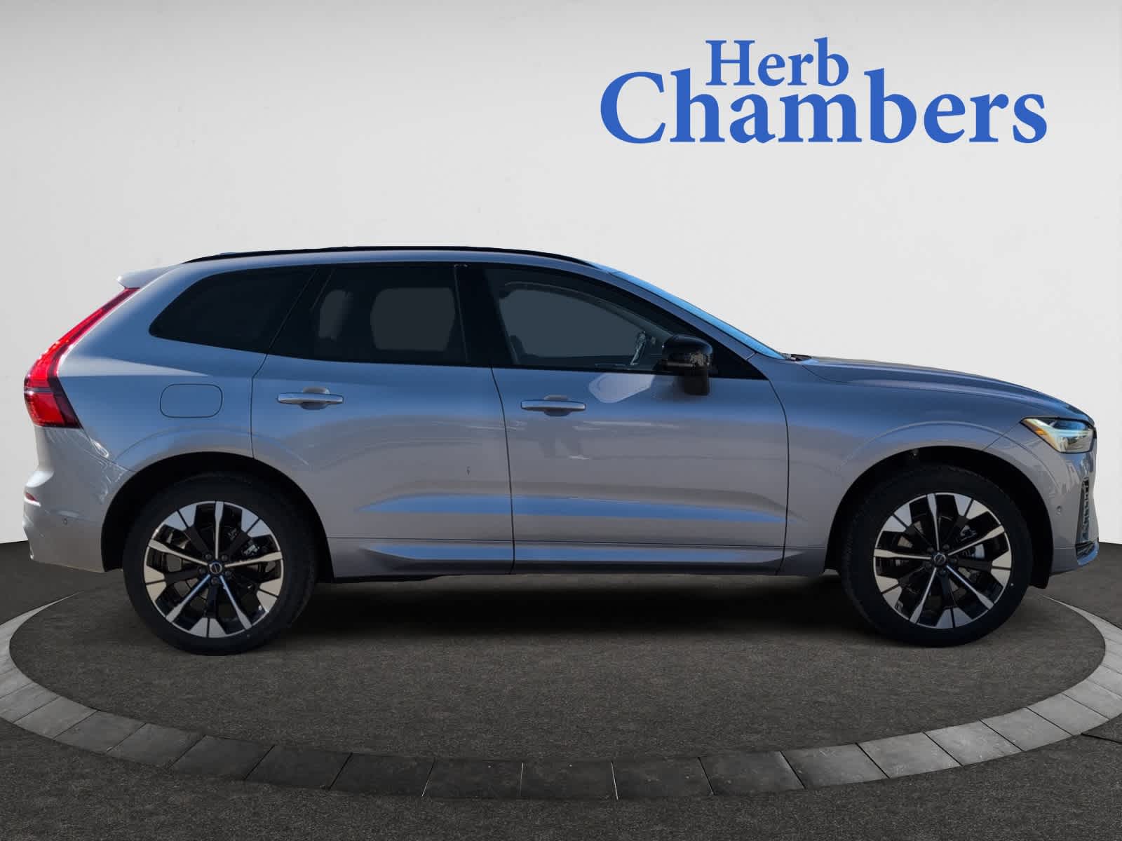 new 2026 Volvo XC60 car, priced at $57,985