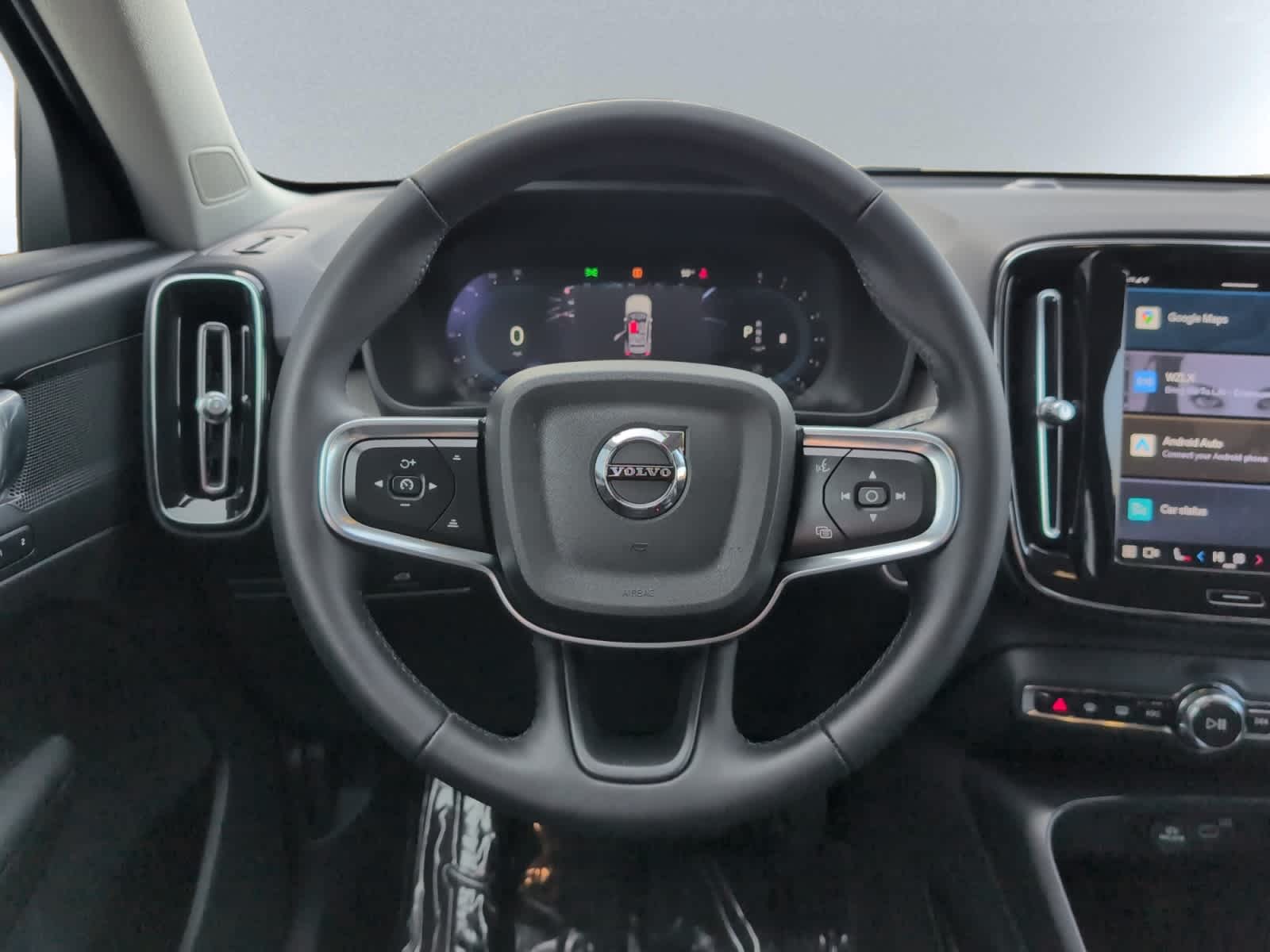 used 2023 Volvo XC40 car, priced at $26,998