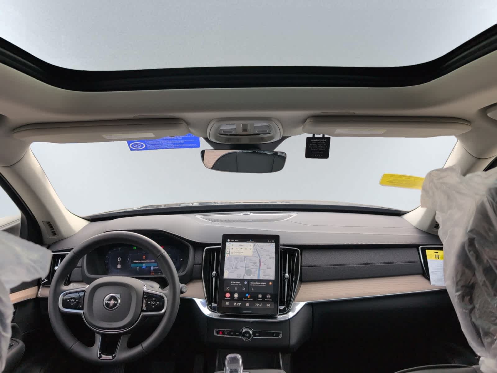 new 2025 Volvo XC90 plug-in hybrid car, priced at $78,805