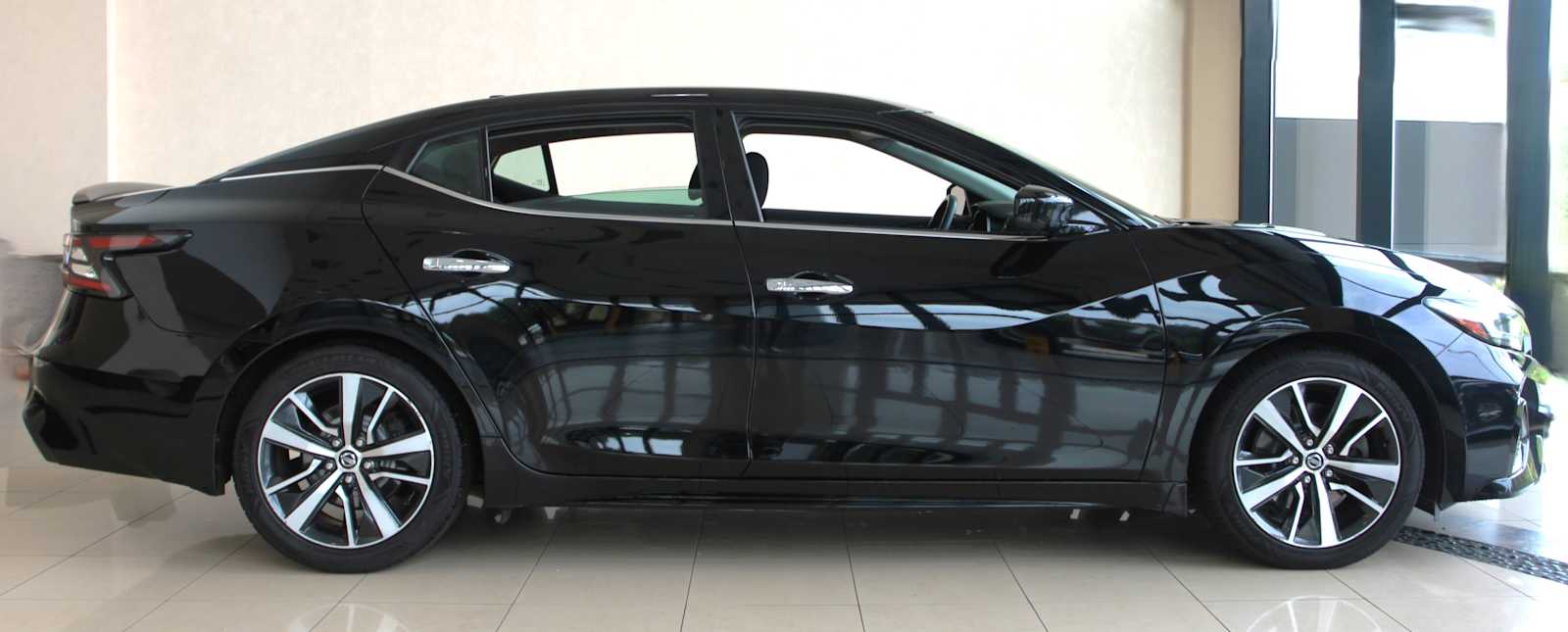 used 2020 Nissan Maxima car, priced at $15,998