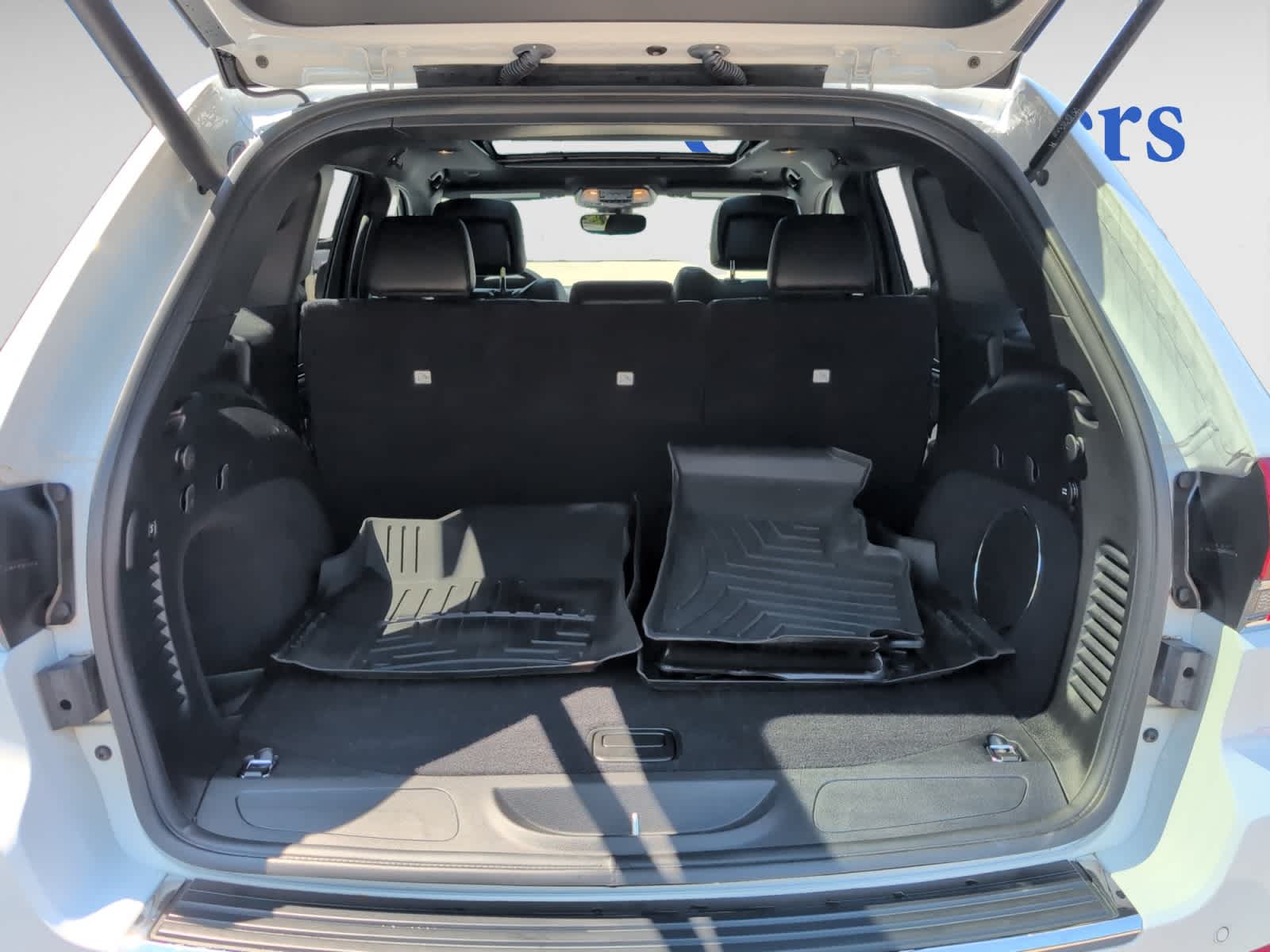 used 2021 Jeep Grand Cherokee car, priced at $28,998