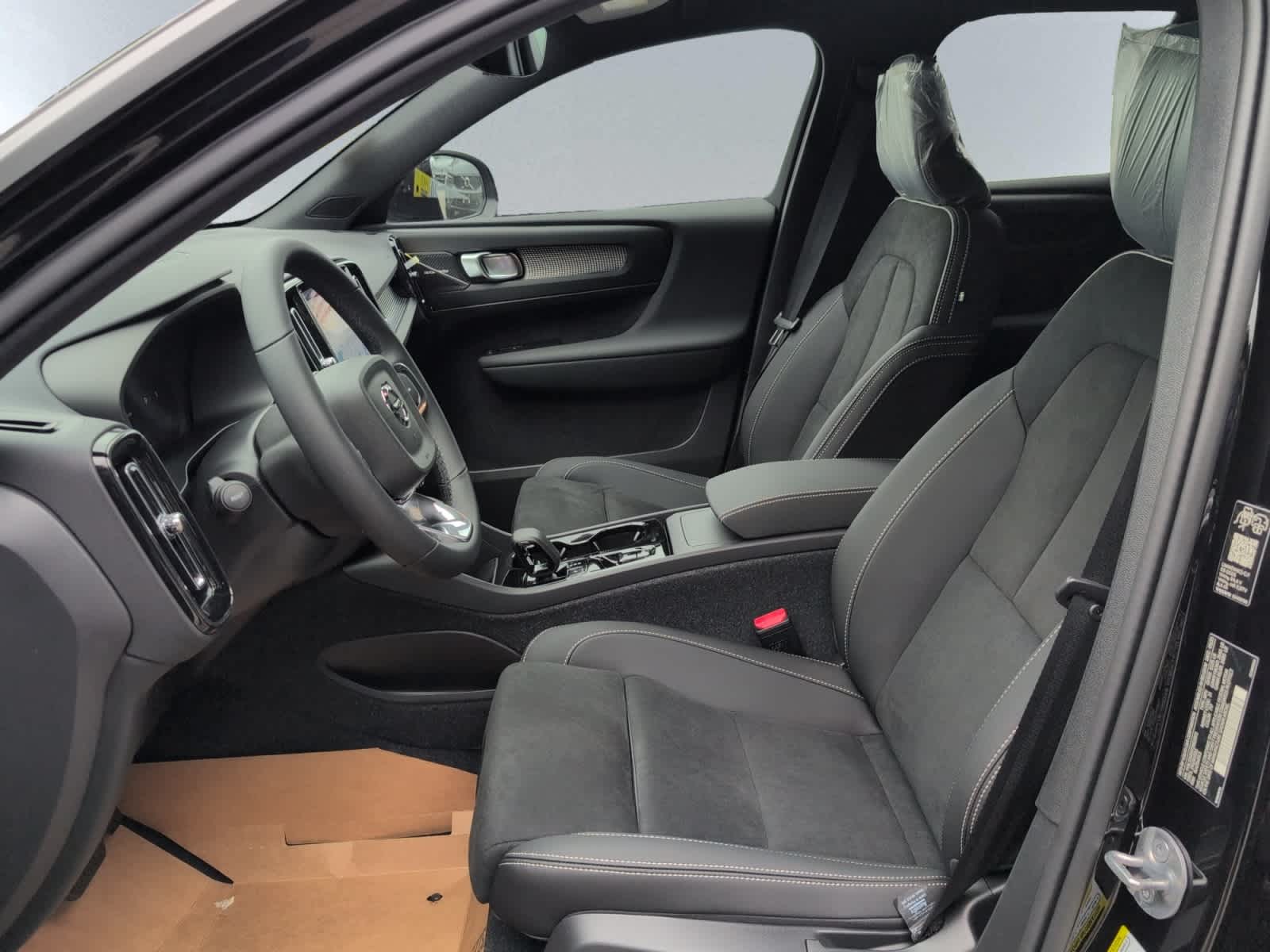new 2026 Volvo XC40 car, priced at $54,175