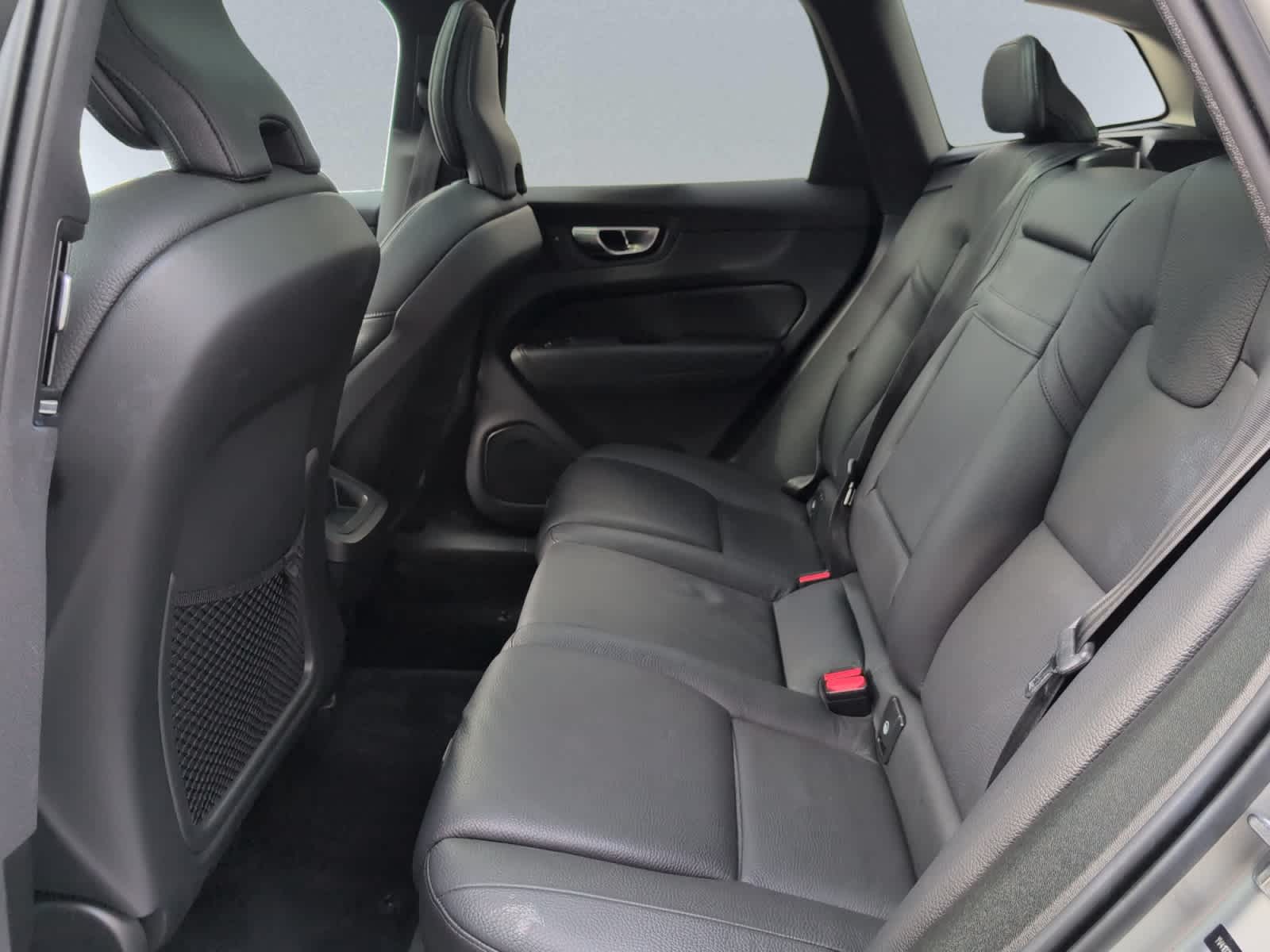 used 2021 Volvo XC60 car, priced at $27,498